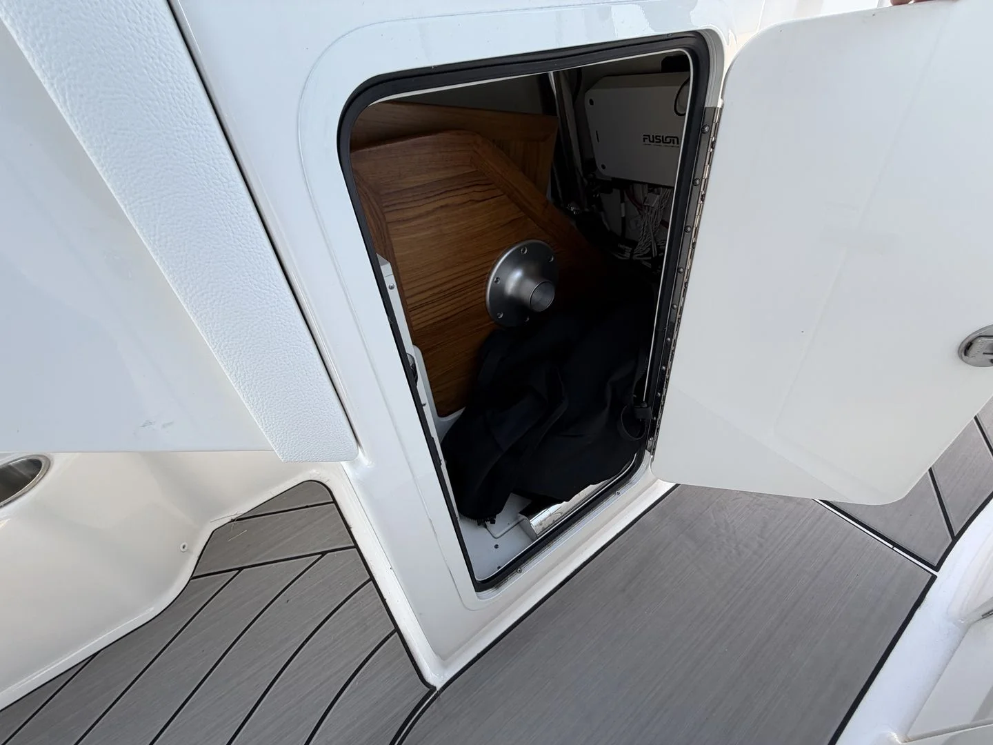 2025 Sea Ray SDX 270 Surf Image Thumbnail #35