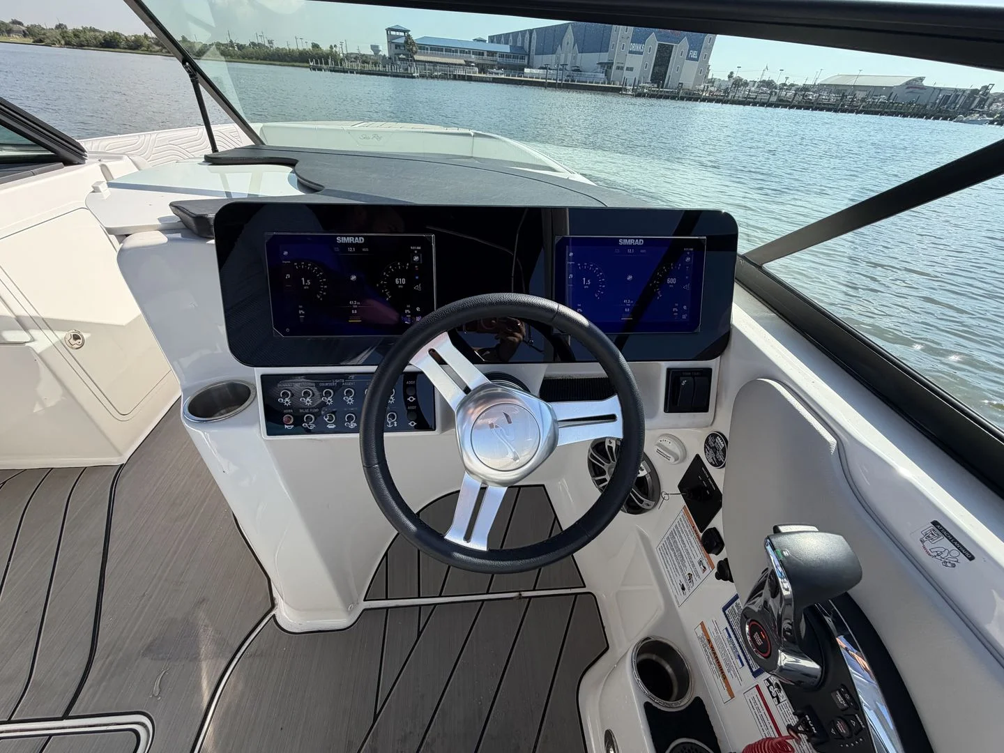2025 Sea Ray SDX 270 Surf Image Thumbnail #25