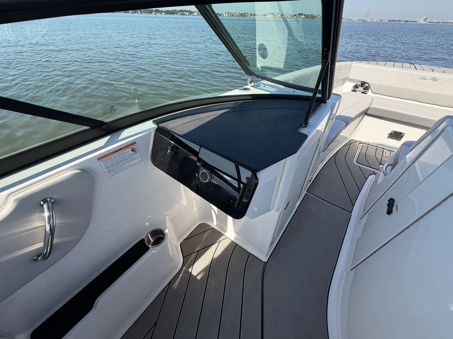 2025 Sea Ray SDX 270 Surf Image Thumbnail #31