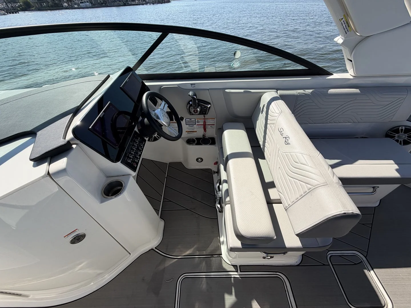 2025 Sea Ray SDX 270 Surf Image Thumbnail #24