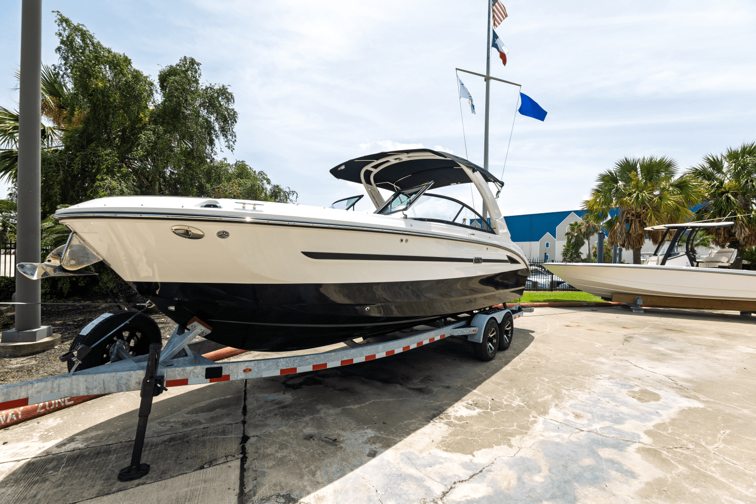 2025 Sea Ray SDX 270 Surf Image Thumbnail #1