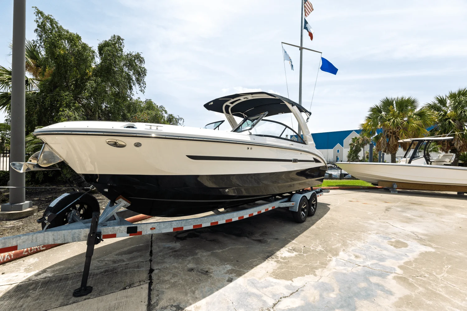 2025 Sea Ray SDX 270 Surf Image Thumbnail #6