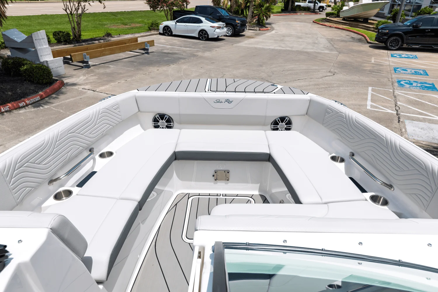 2025 Sea Ray SDX 270 Surf Image Thumbnail #18