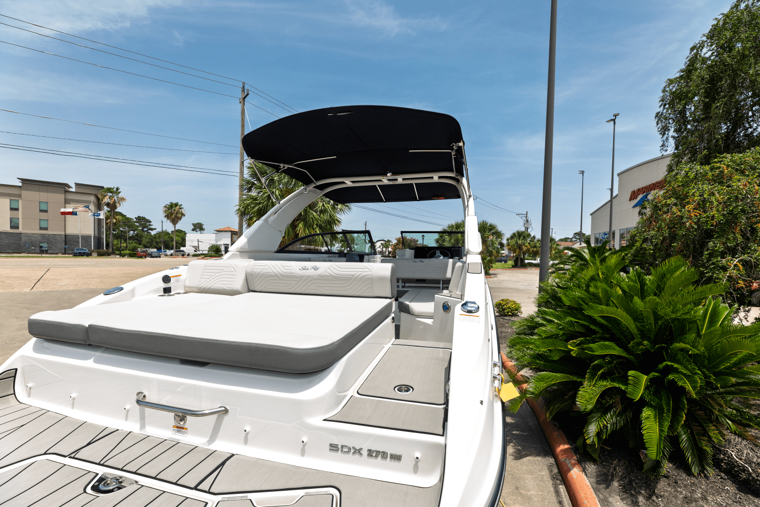 2025 Sea Ray SDX 270 Surf Image Thumbnail #4
