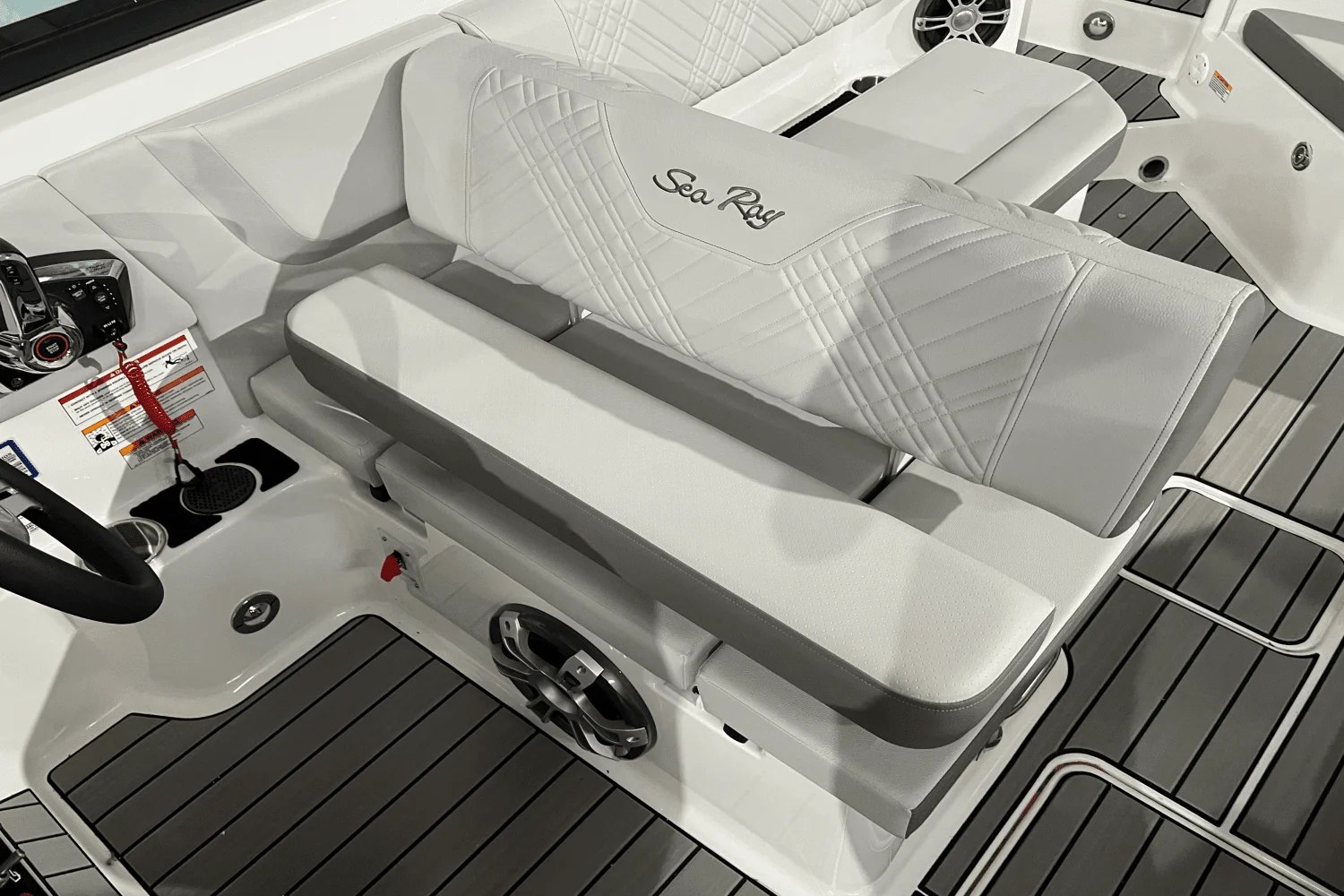 2025 Sea Ray SDX 270 Surf Image Thumbnail #17