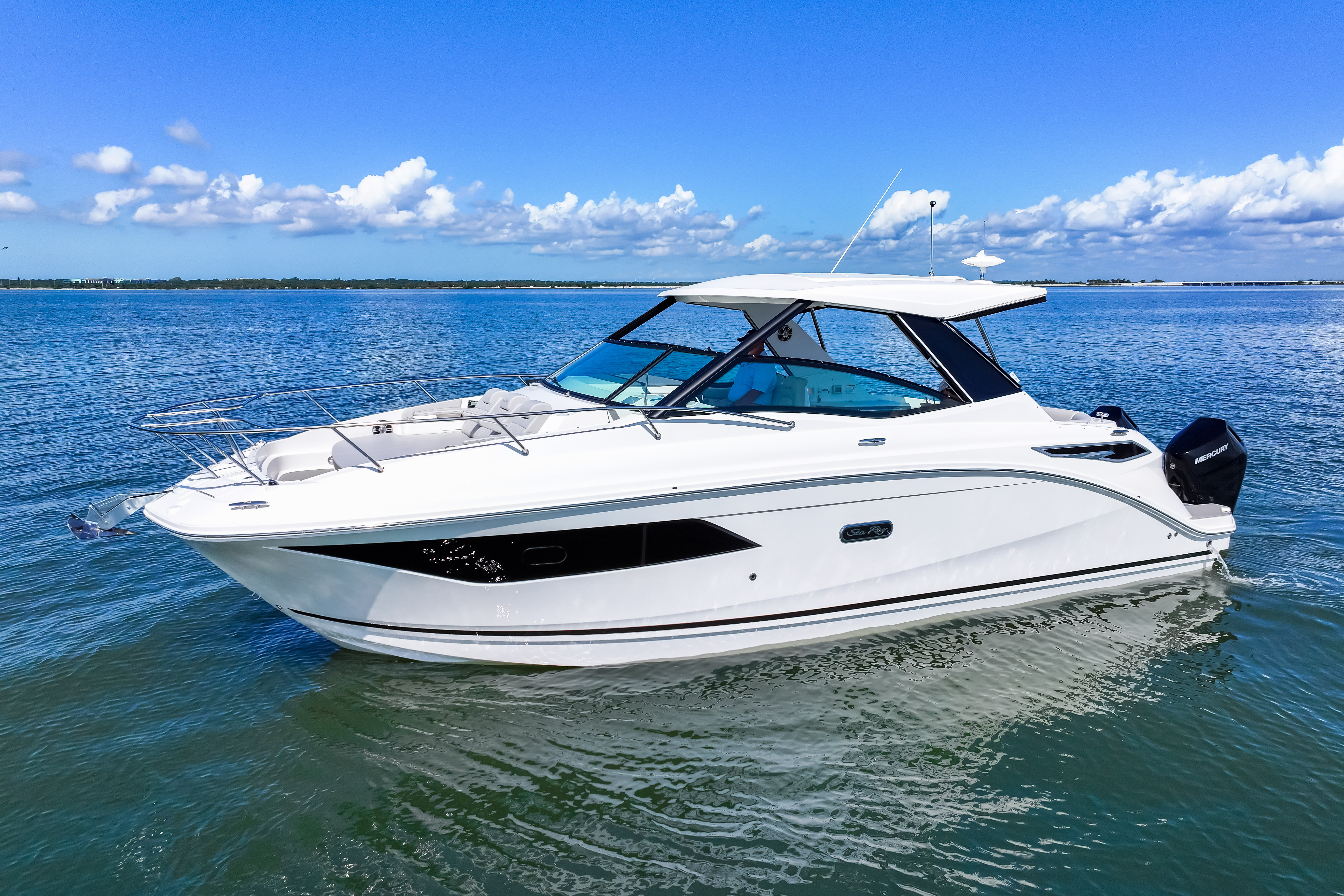 2025 Sea Ray Sundancer 320 Outboard Image Thumbnail #11