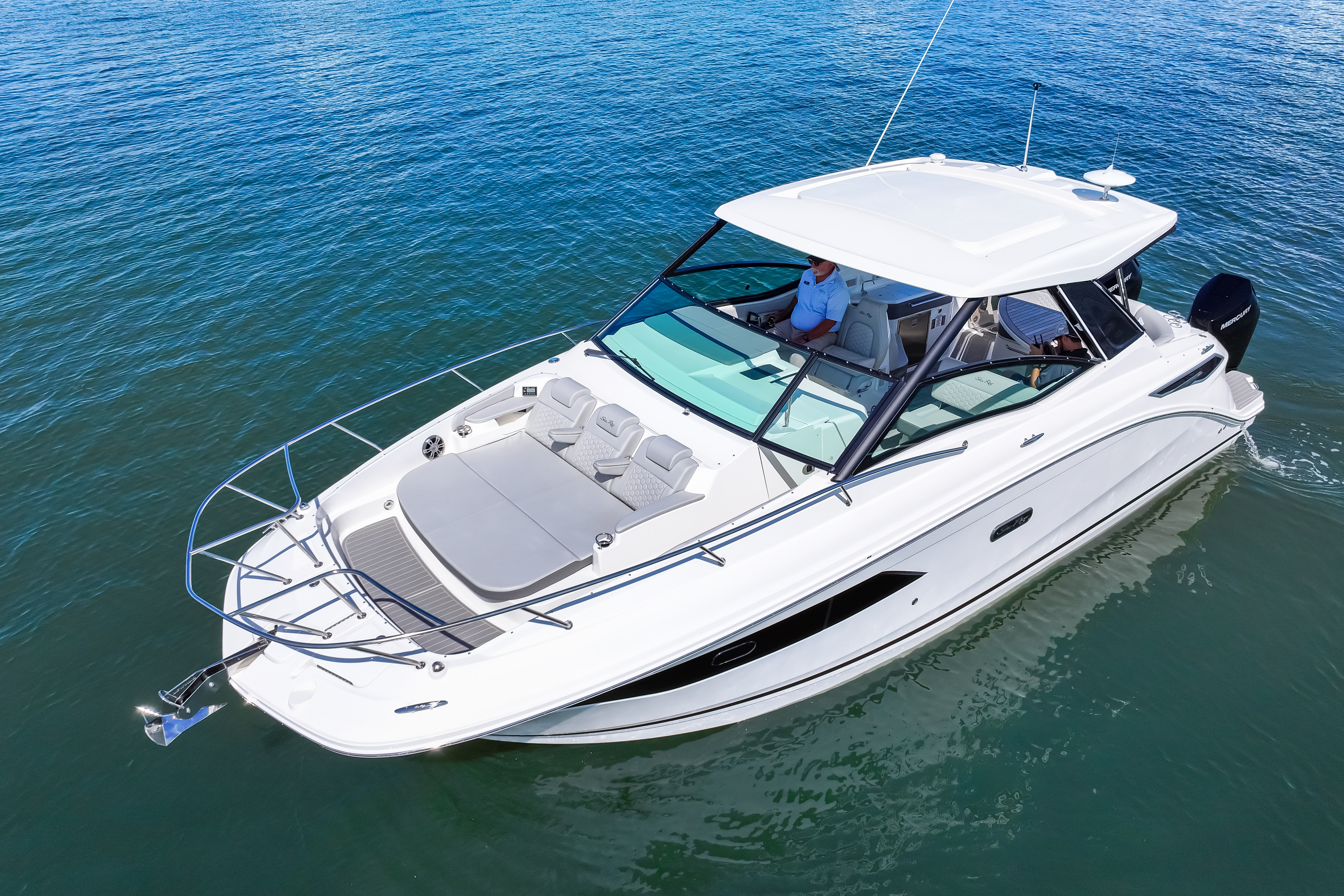 2025 Sea Ray Sundancer 320 Outboard Image Thumbnail #10