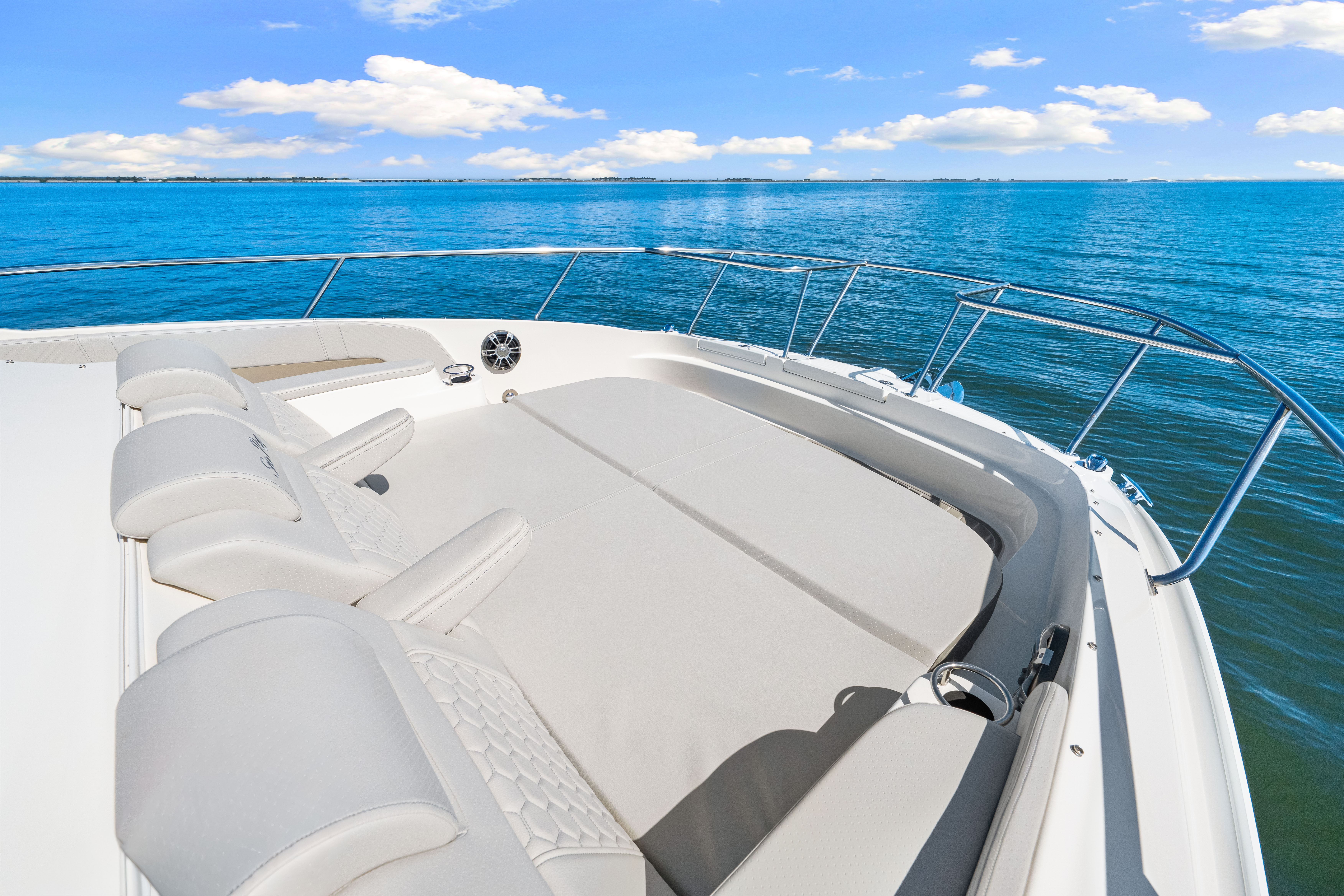 2025 Sea Ray Sundancer 320 Outboard Image Thumbnail #27