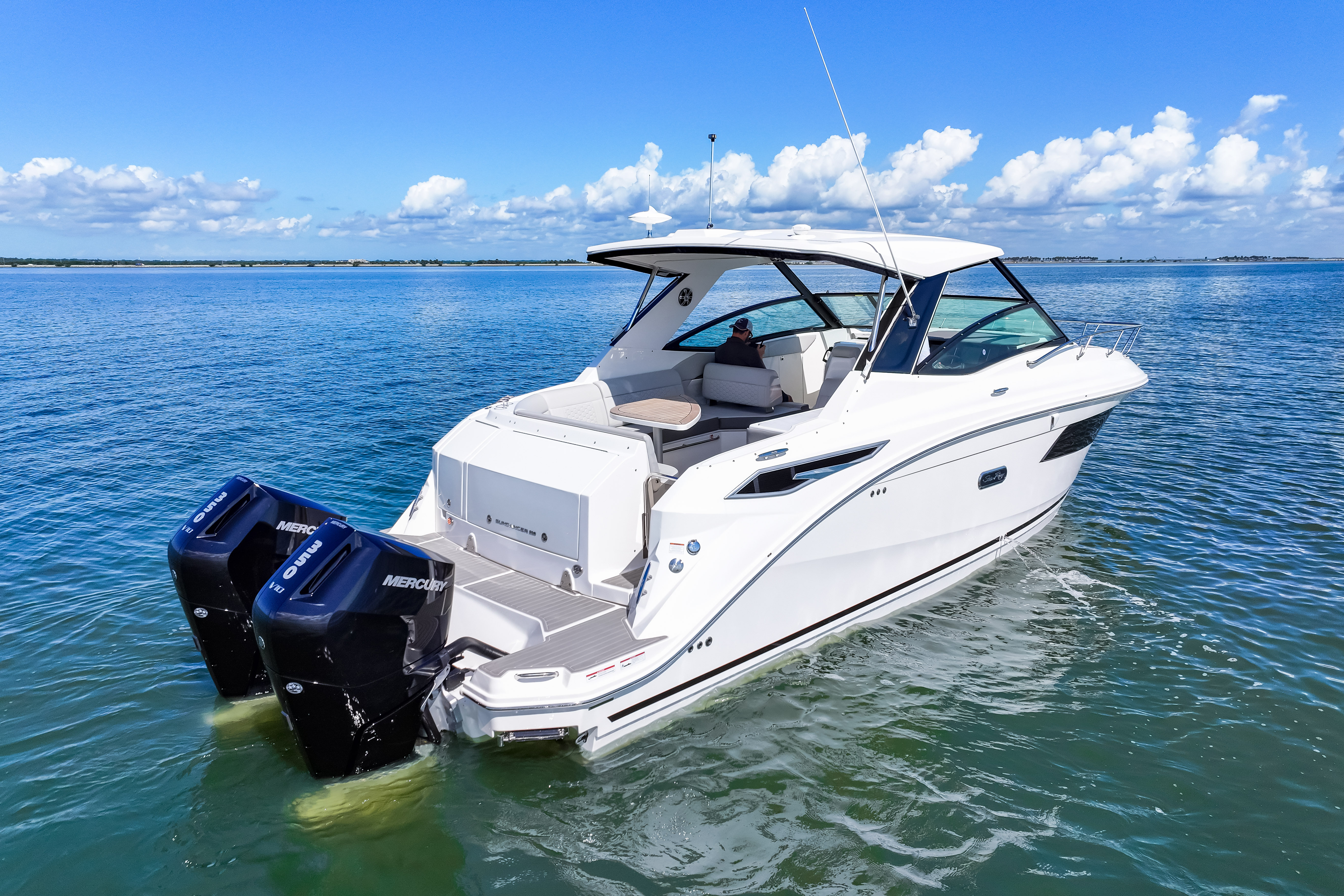 2025 Sea Ray Sundancer 320 Outboard Image Thumbnail #5