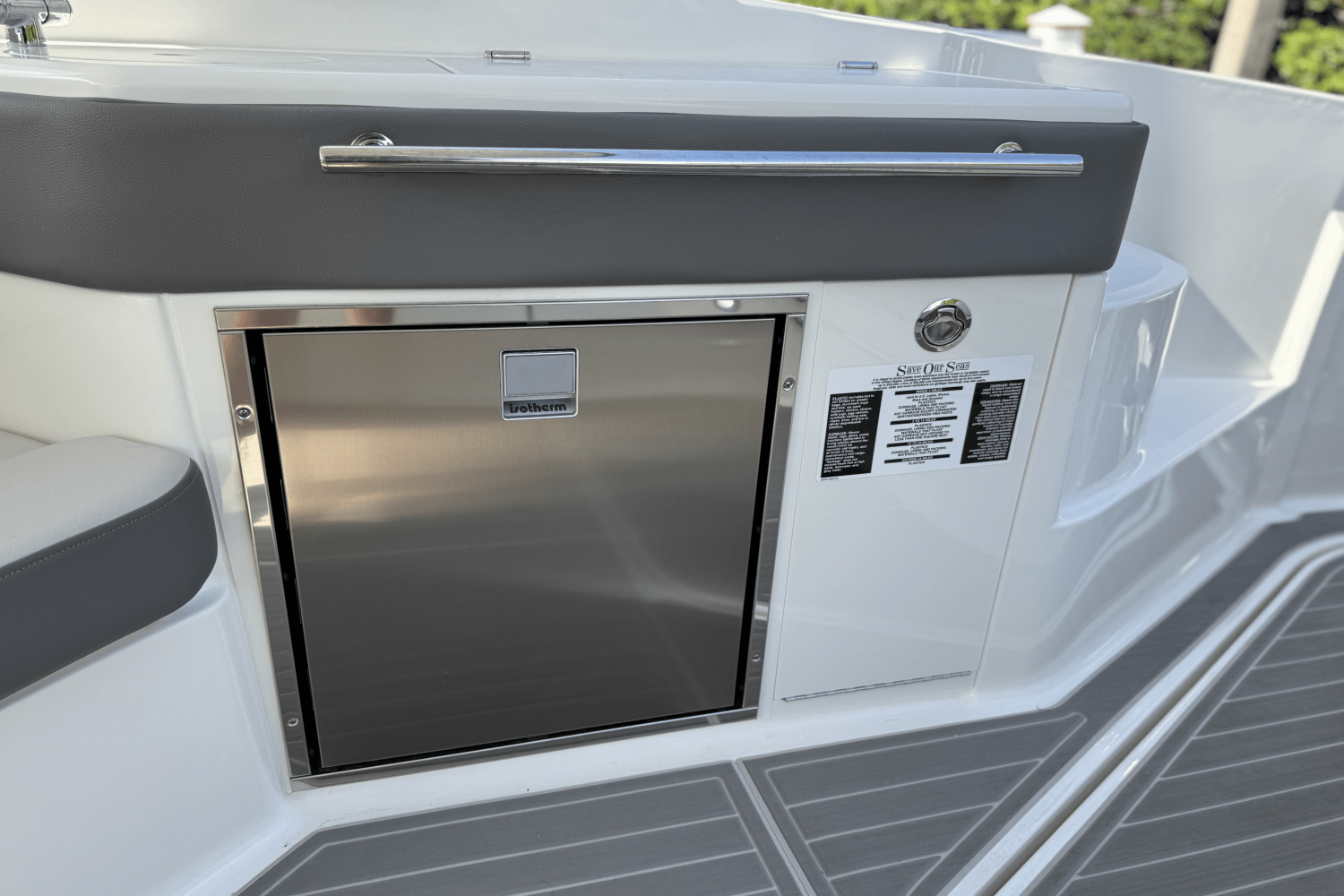2025 Sea Ray Sundancer 320 Outboard Image Thumbnail #19