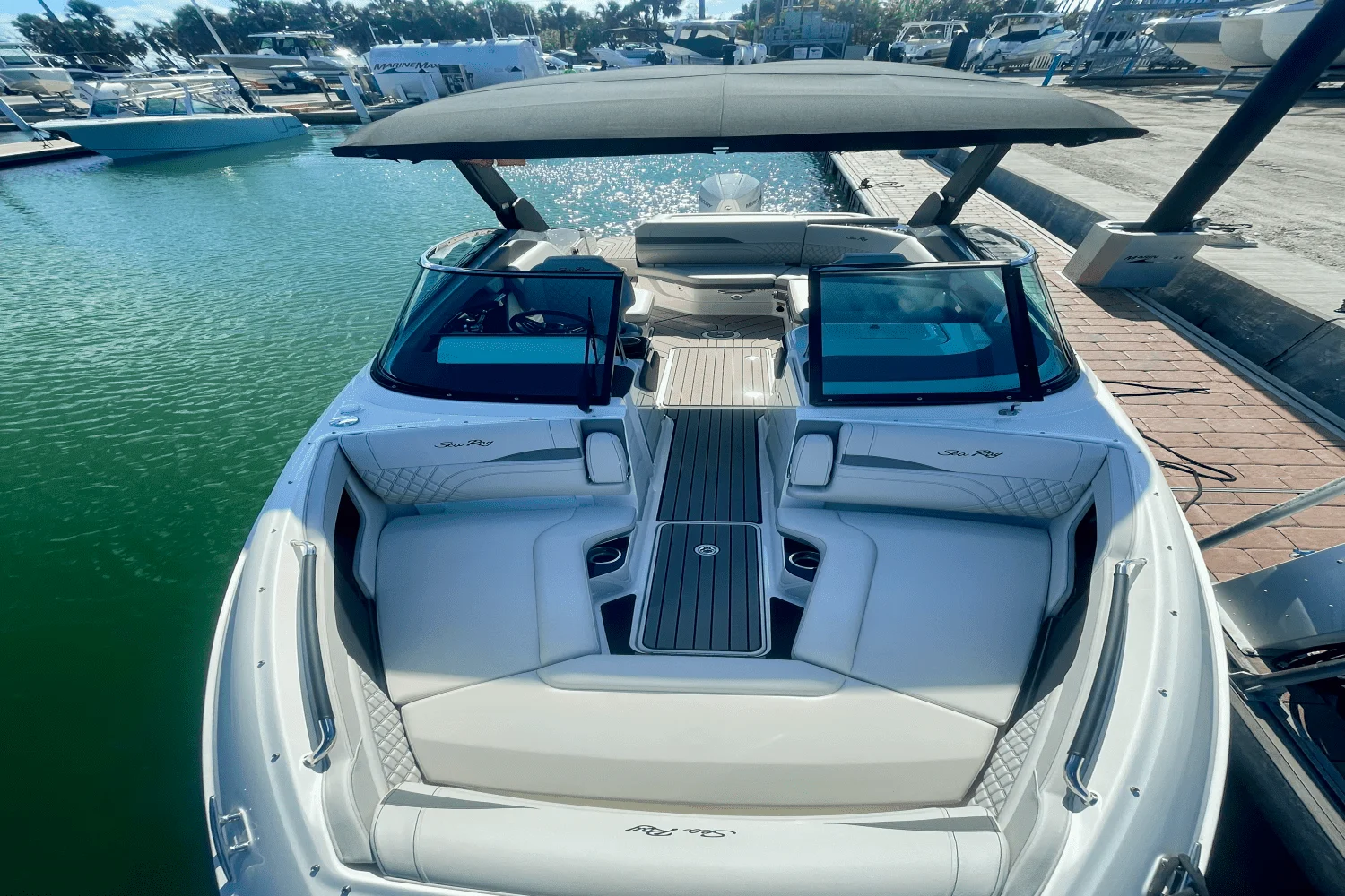 2025 Sea Ray SLX 260 Outboard Image Thumbnail #15