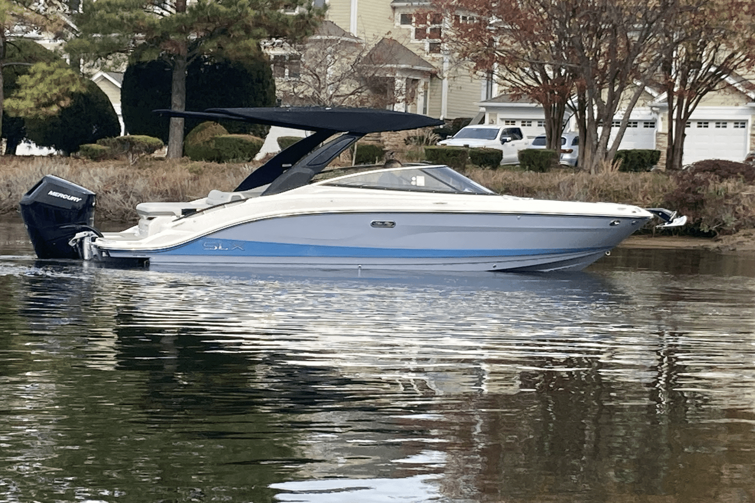 2025 Sea Ray SLX 260 Outboard Image Thumbnail #1