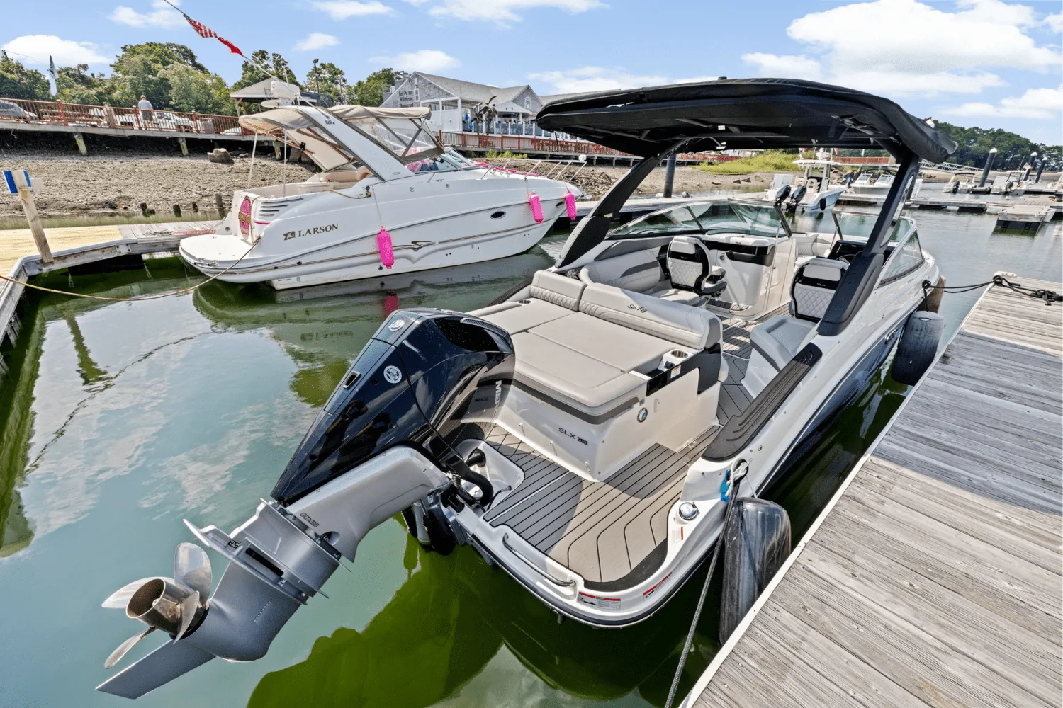 2025 Sea Ray SLX 260 Outboard Image Thumbnail #6