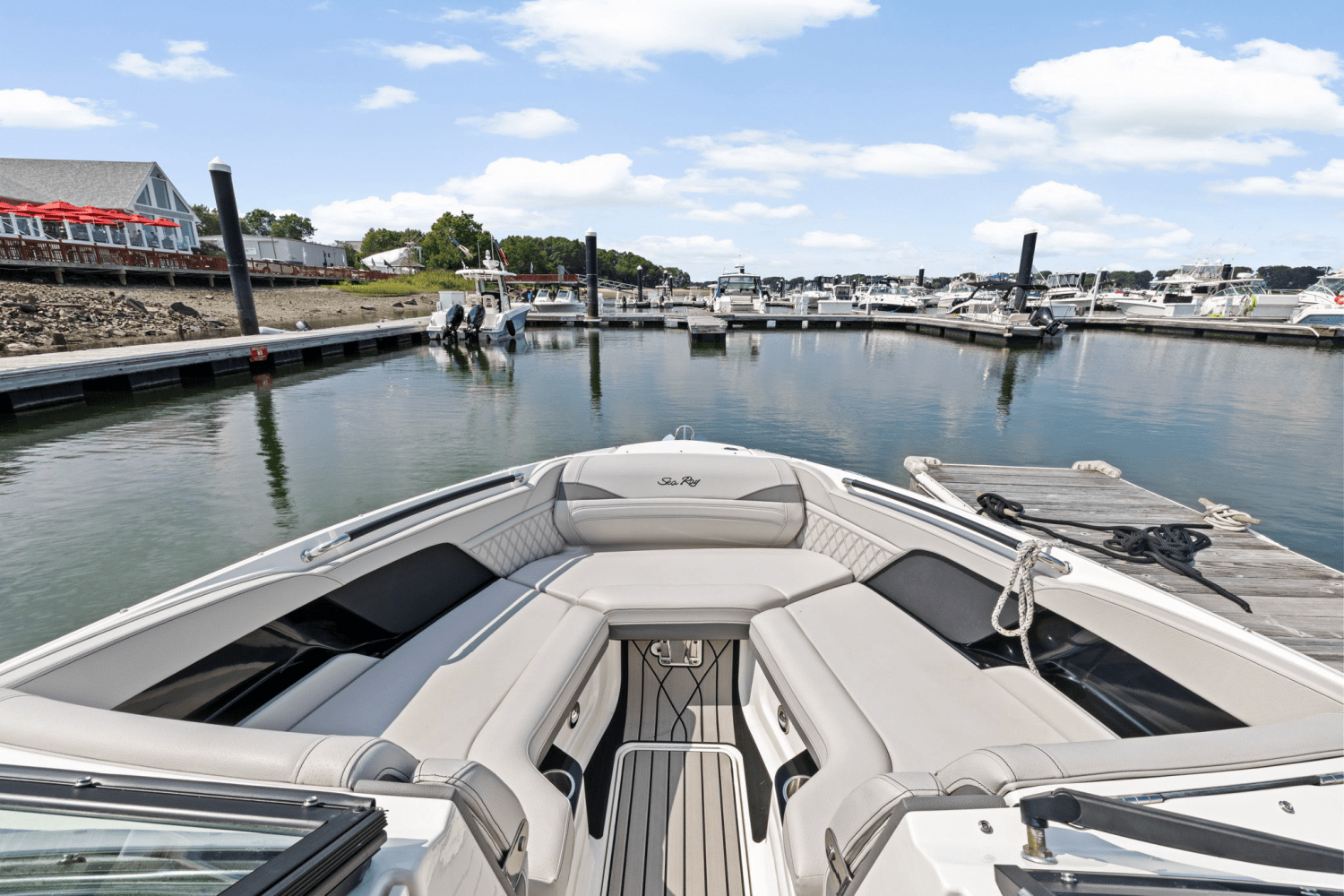 2025 Sea Ray SLX 260 Outboard Image Thumbnail #30