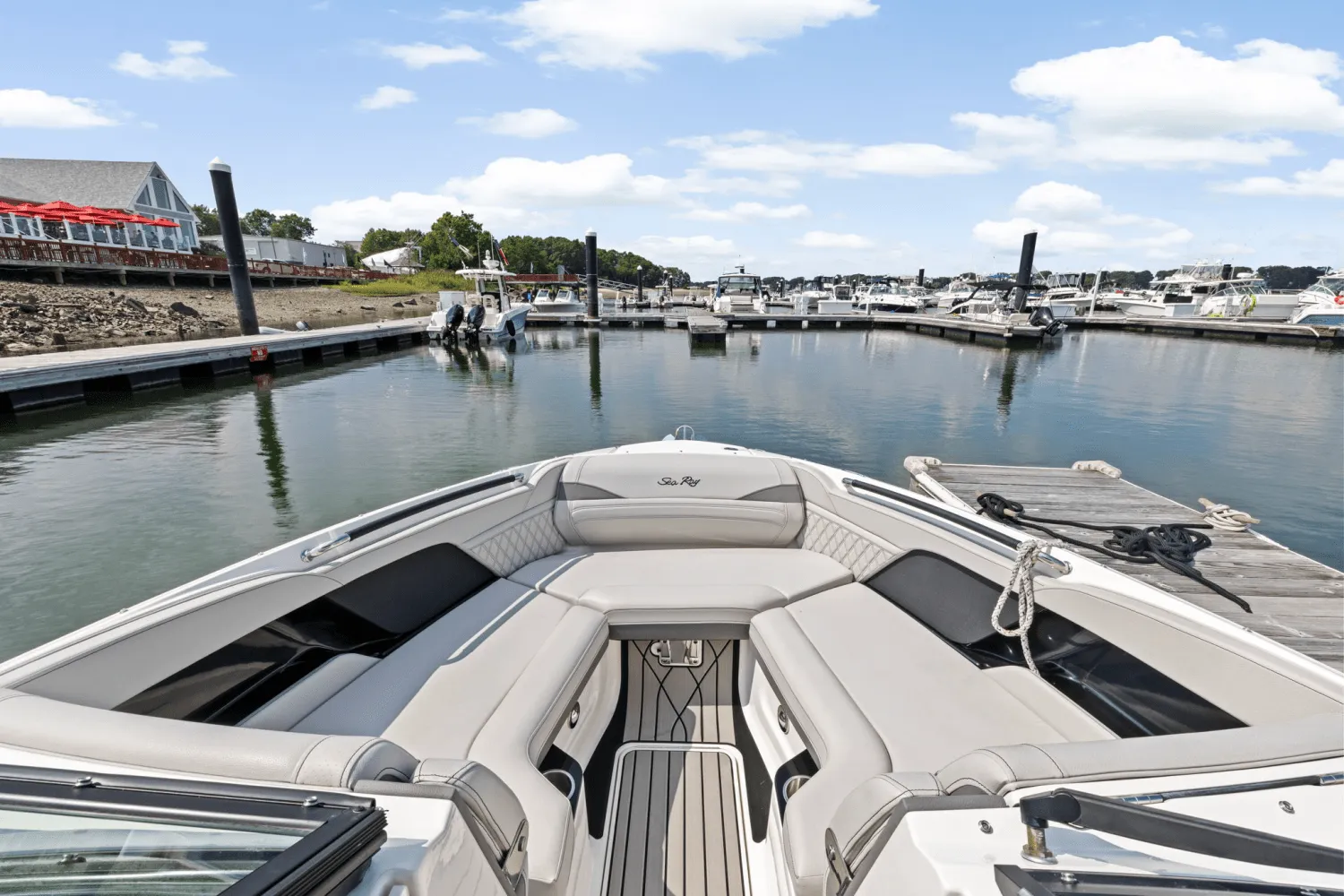 2025 Sea Ray SLX 260 Outboard Image Thumbnail #30