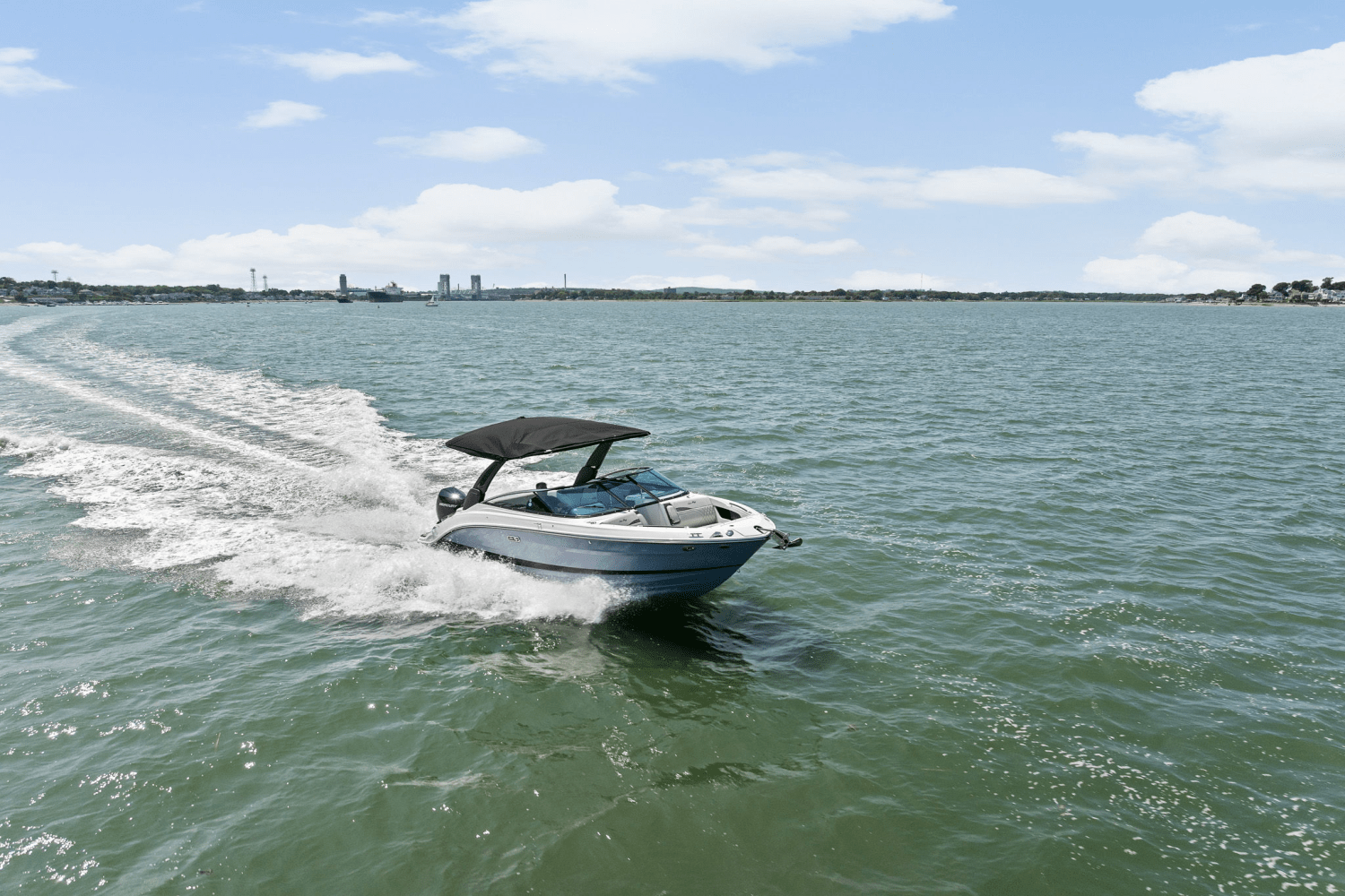 Thumbnail 3 for 2025 Sea Ray SLX 260 Outboard