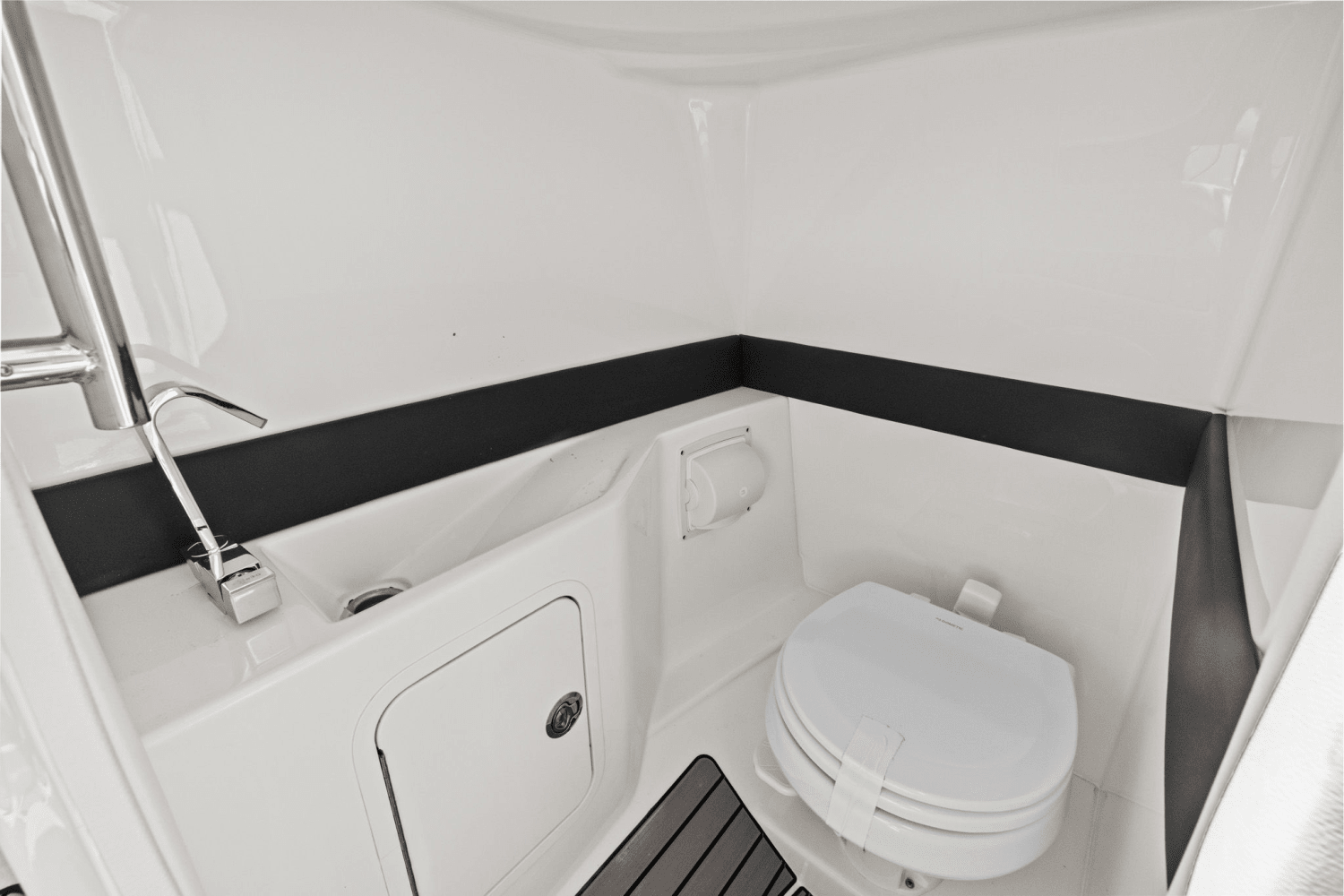 2025 Sea Ray SLX 260 Outboard Image Thumbnail #27