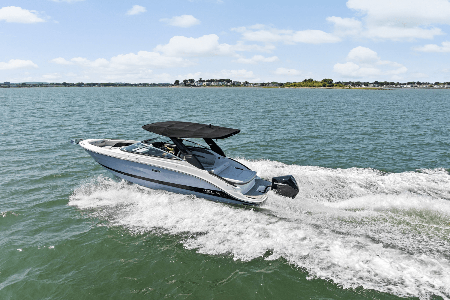 Thumbnail 4 for 2025 Sea Ray SLX 260 Outboard