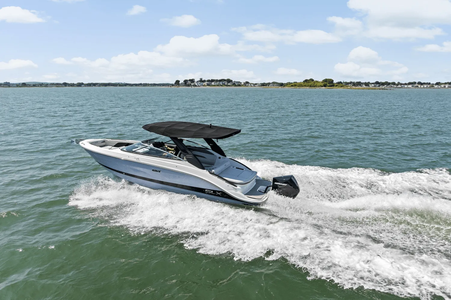 2025 Sea Ray SLX 260 Outboard Image Thumbnail #3