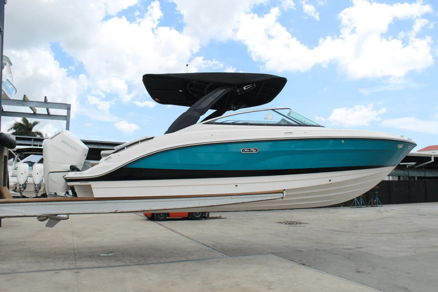 2025 Sea Ray SLX 260 Outboard Image Thumbnail #0