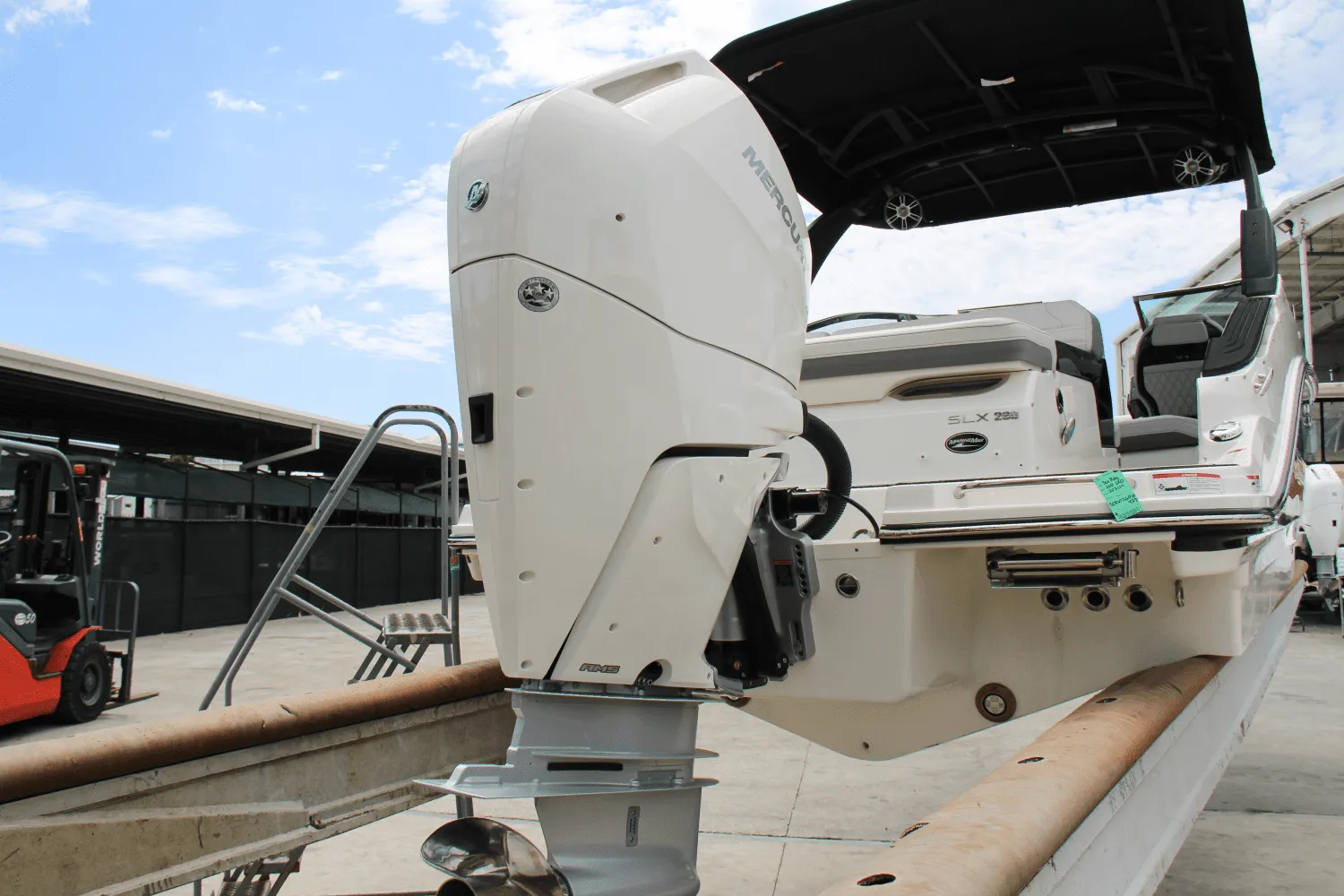 2025 Sea Ray SLX 260 Outboard Image Thumbnail #7