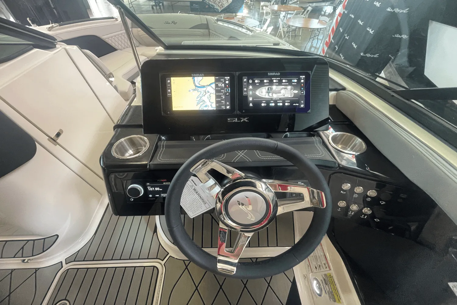 2025 Sea Ray SLX 260 Outboard Image Thumbnail #5