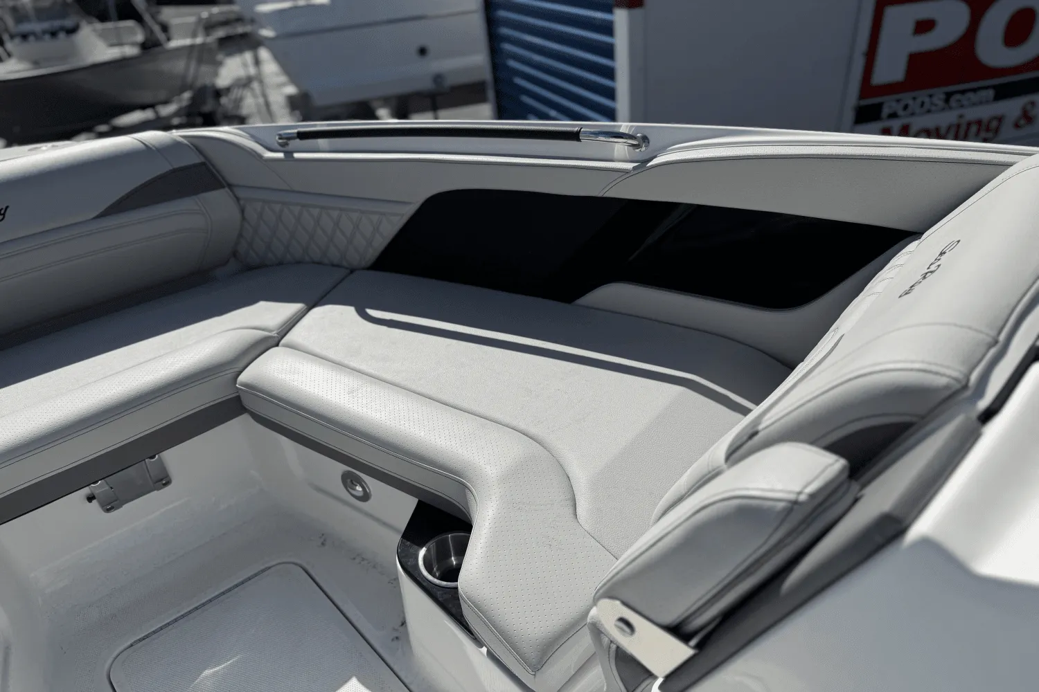 2025 Sea Ray SLX 260 Outboard Image Thumbnail #11