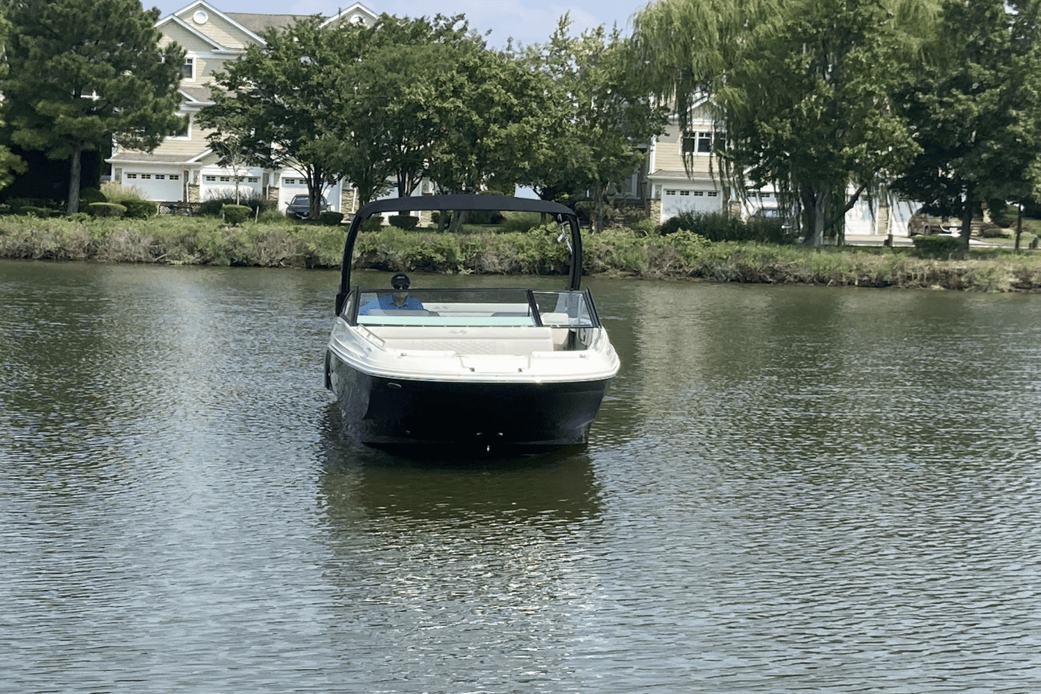 2024 Sea Ray SDX 250 Outboard Image Thumbnail #2