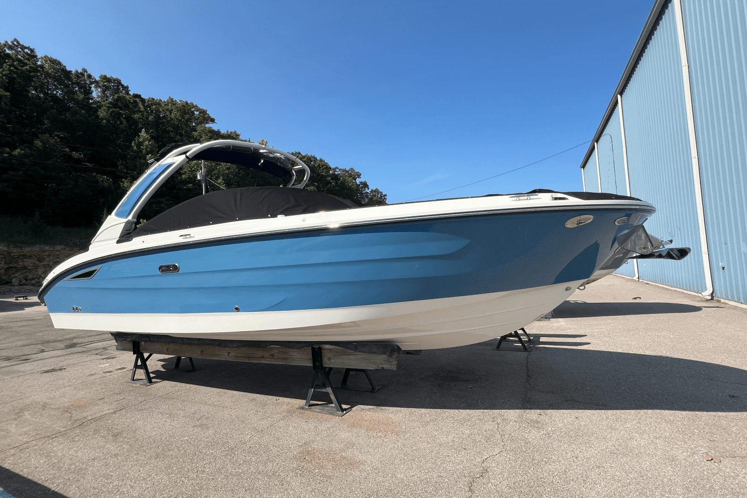 2025 Sea Ray SDX 270 Image Thumbnail #0