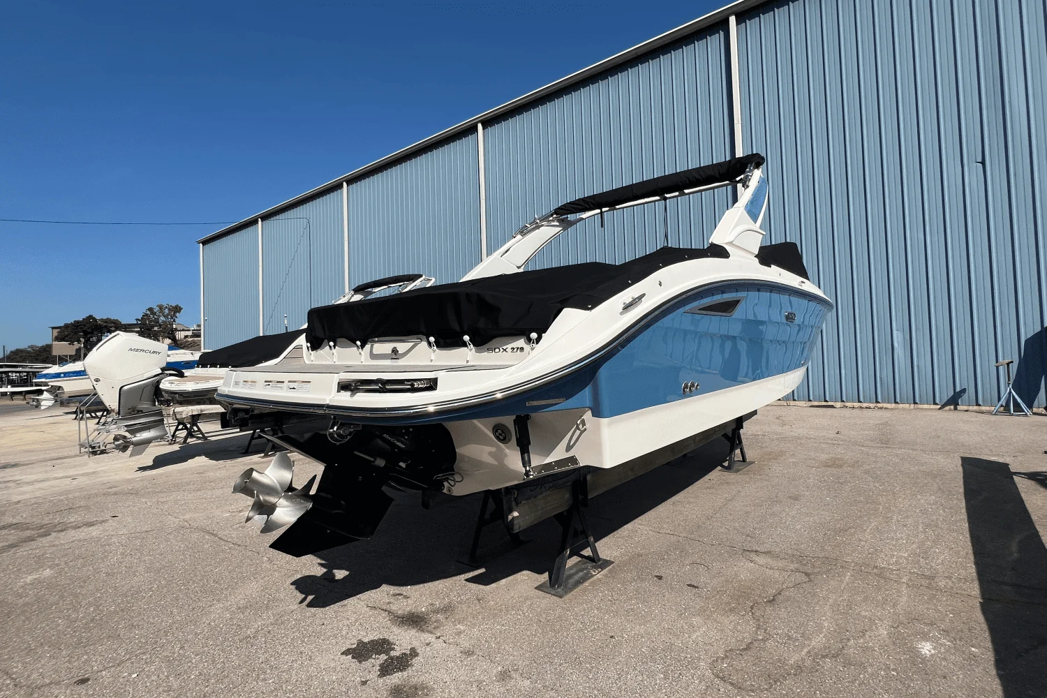 2025 Sea Ray SDX 270 Image Thumbnail #5