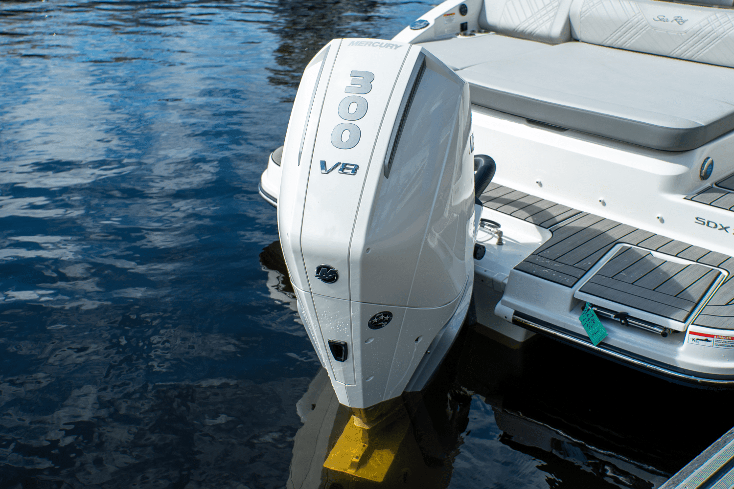 2025 Sea Ray SDX 270 Outboard Image Thumbnail #4