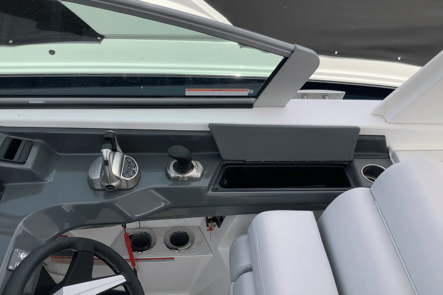 2025 Aviara AV32 Image Thumbnail #18