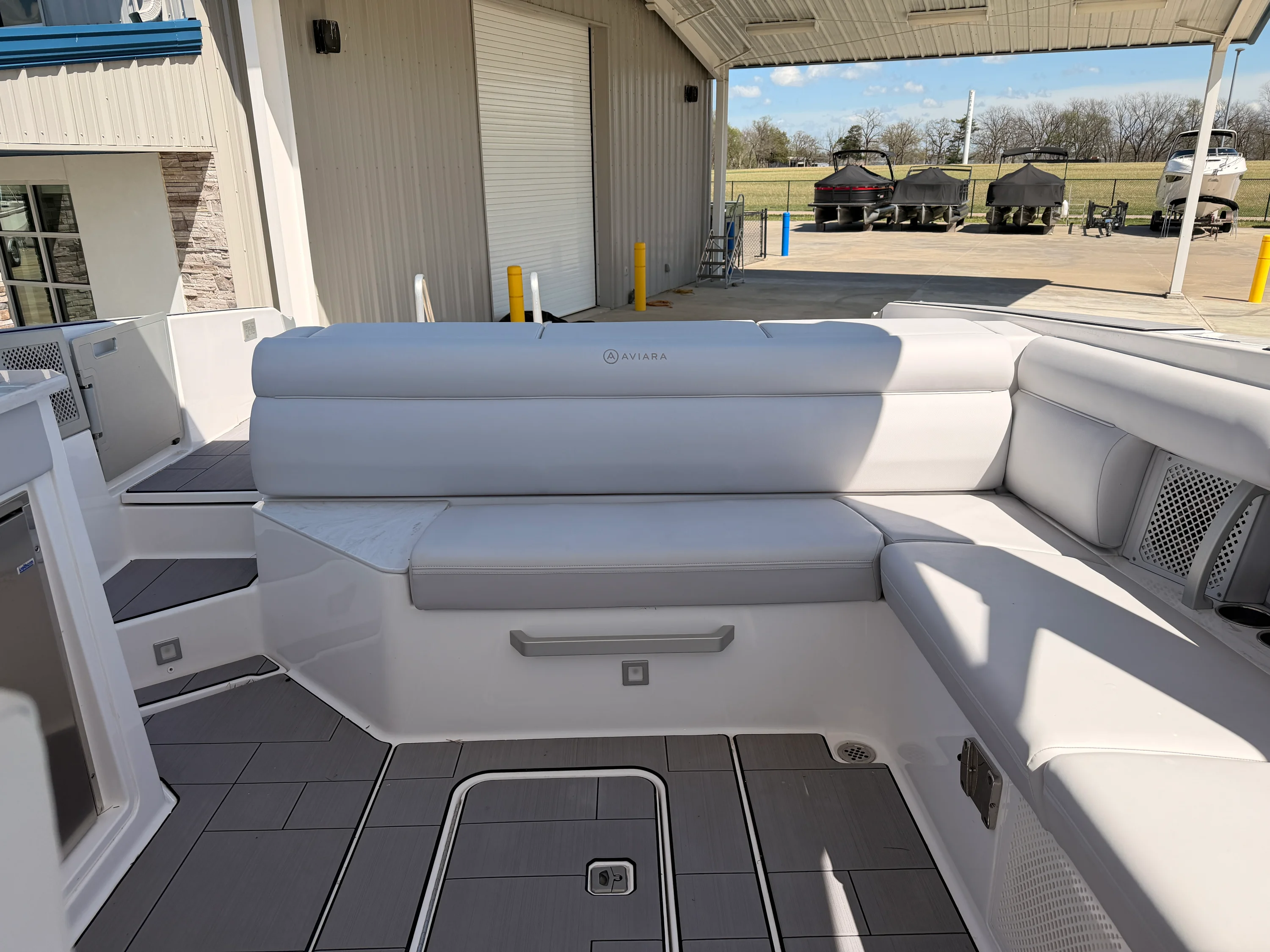 2025 Aviara AV32 Image Thumbnail #10