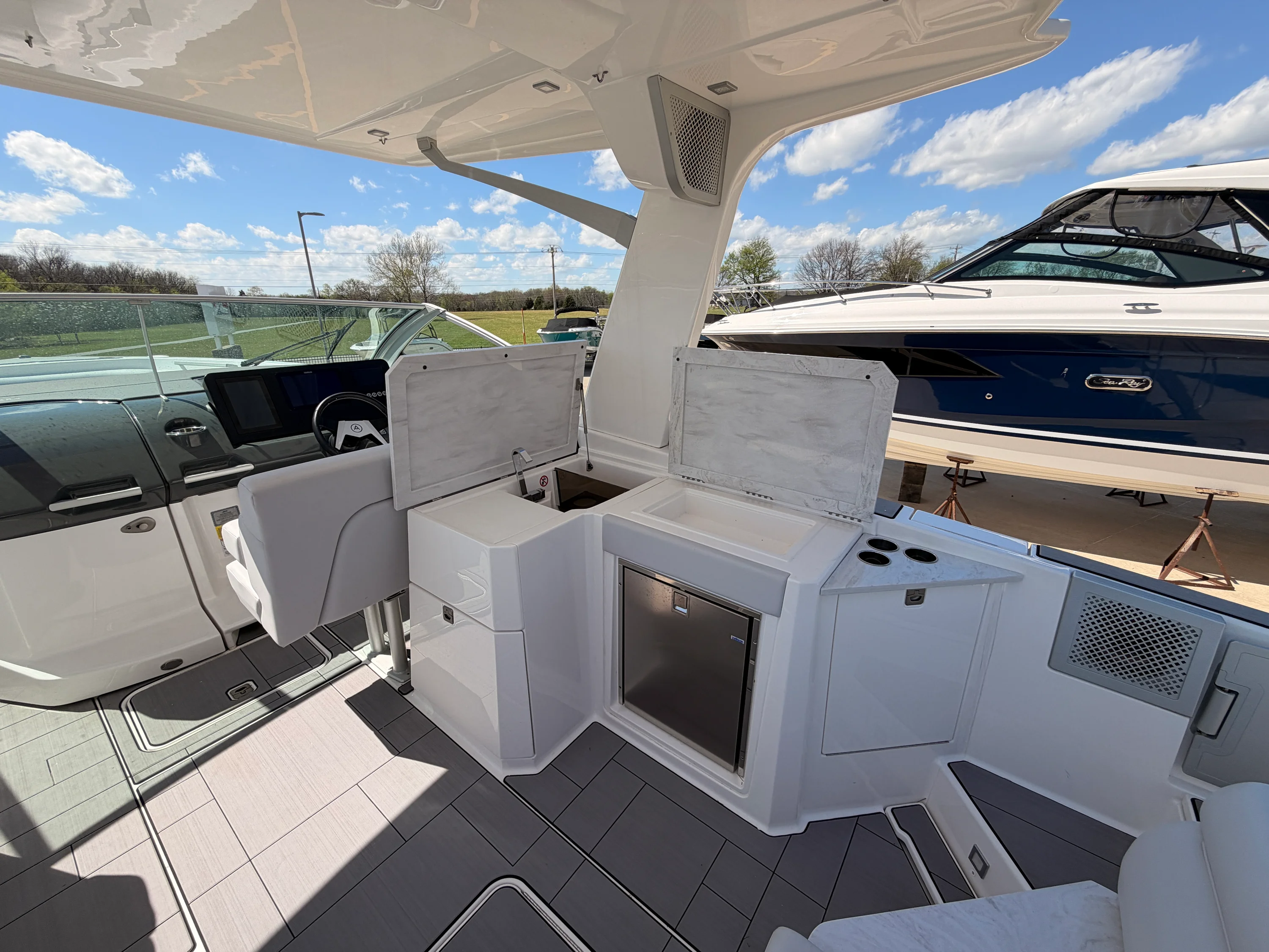 2025 Aviara AV32 Image Thumbnail #15