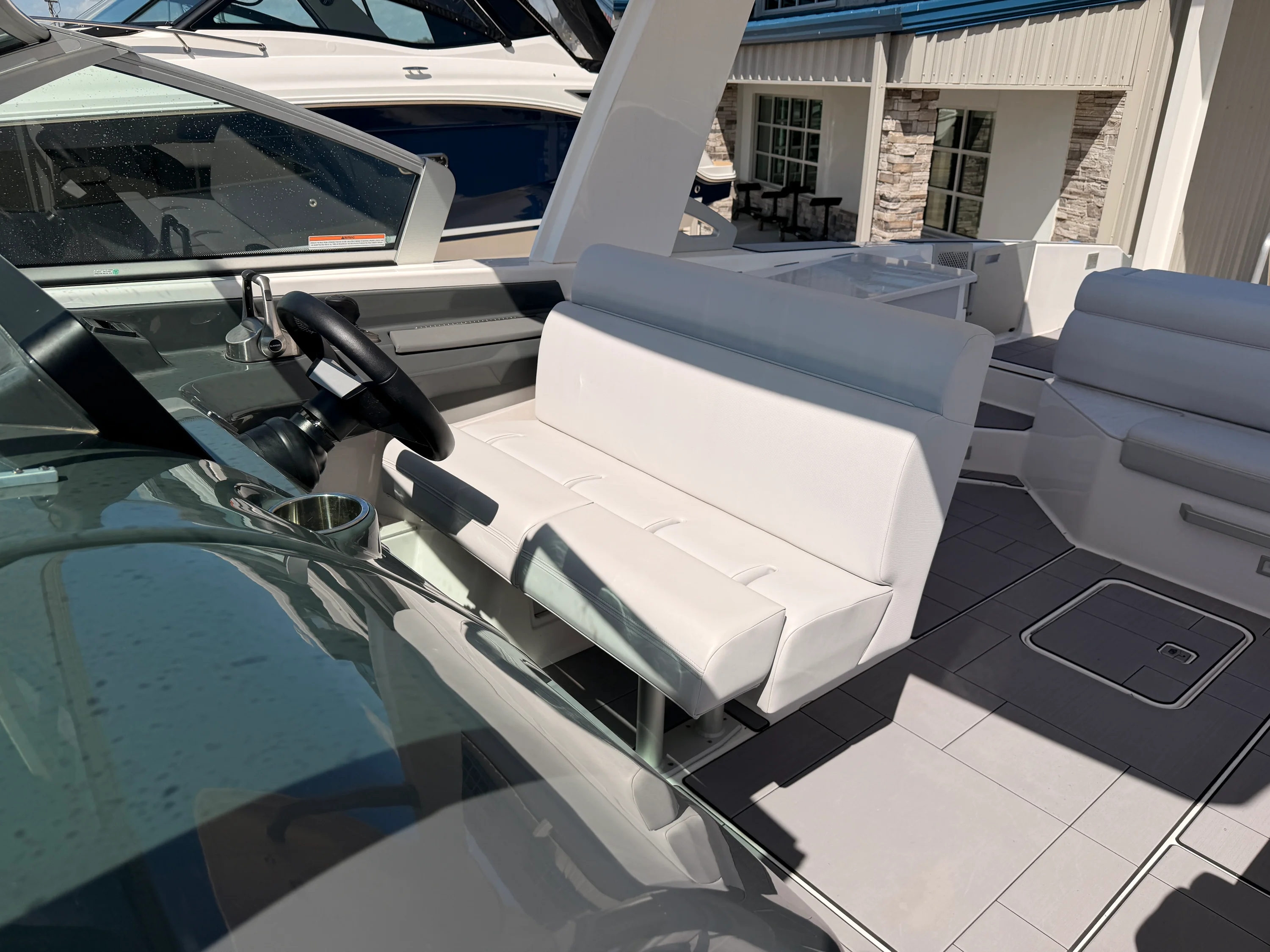 2025 Aviara AV32 Image Thumbnail #17