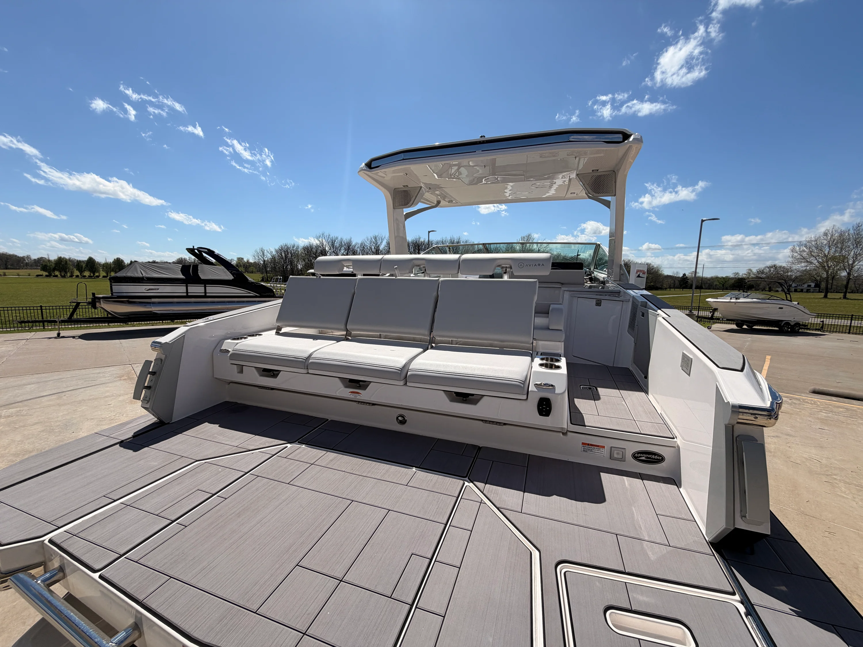 2025 Aviara AV32 Image Thumbnail #6