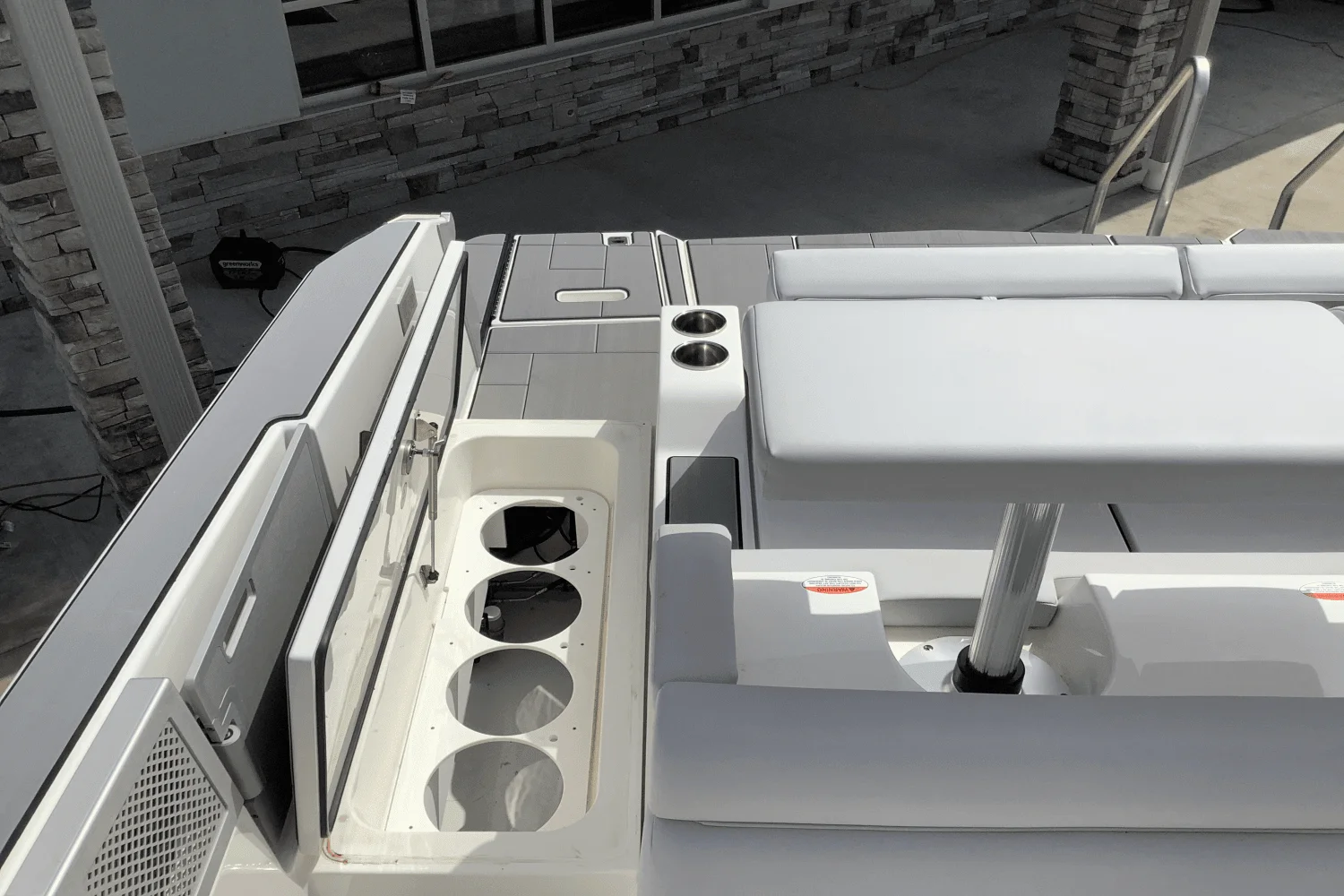 2025 Aviara AV32 Image Thumbnail #7