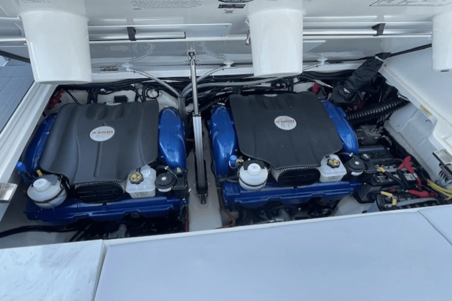 2025 Aviara AV32 Image Thumbnail #4