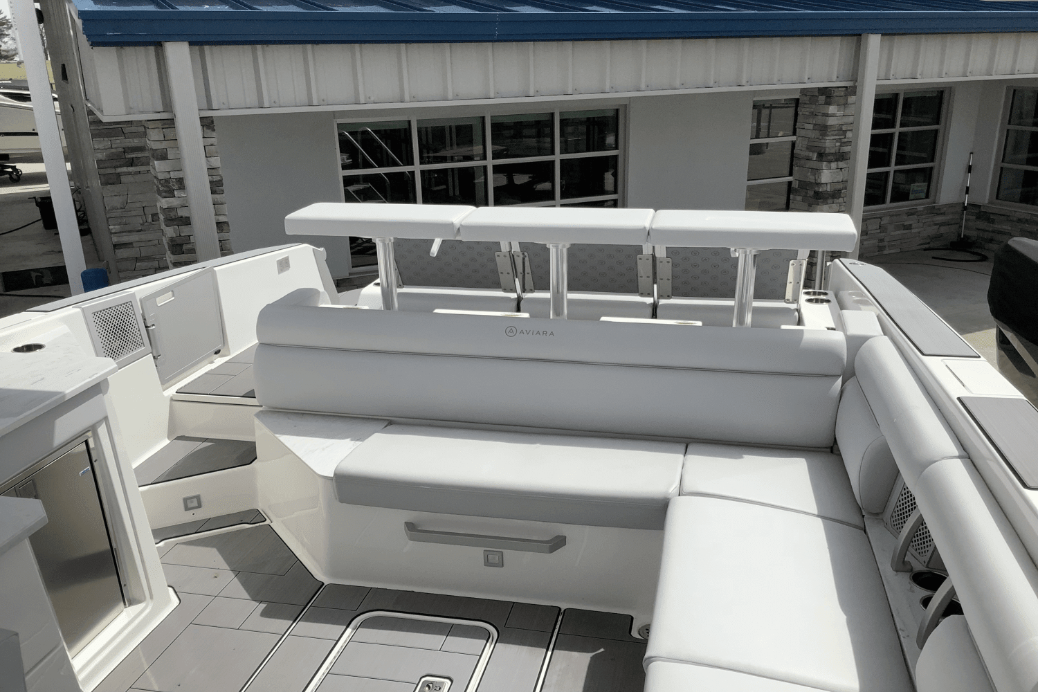 2025 Aviara AV32 Image Thumbnail #23