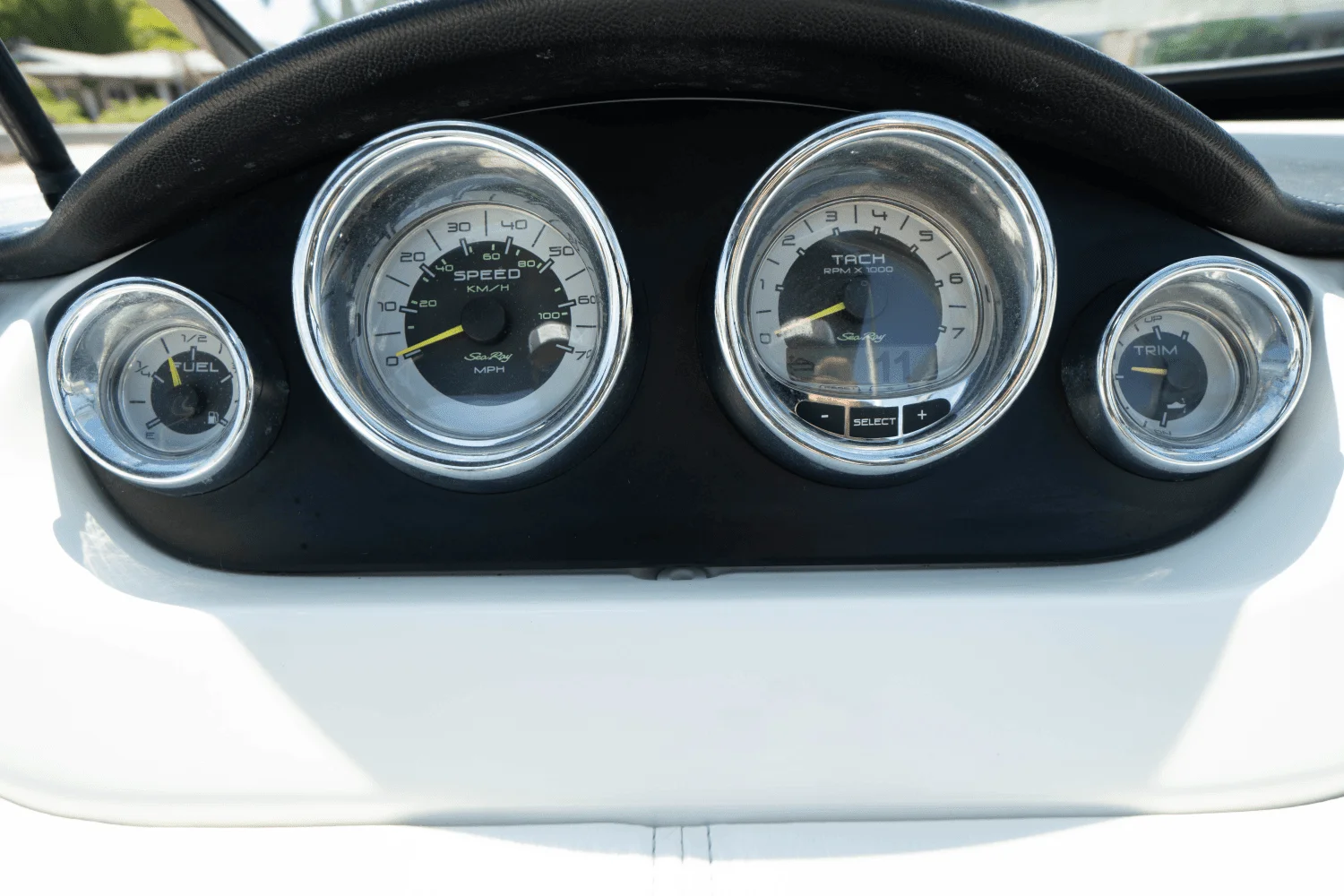 2014 Sea Ray 240 SUNDECK OUTBOARD Image Thumbnail #9