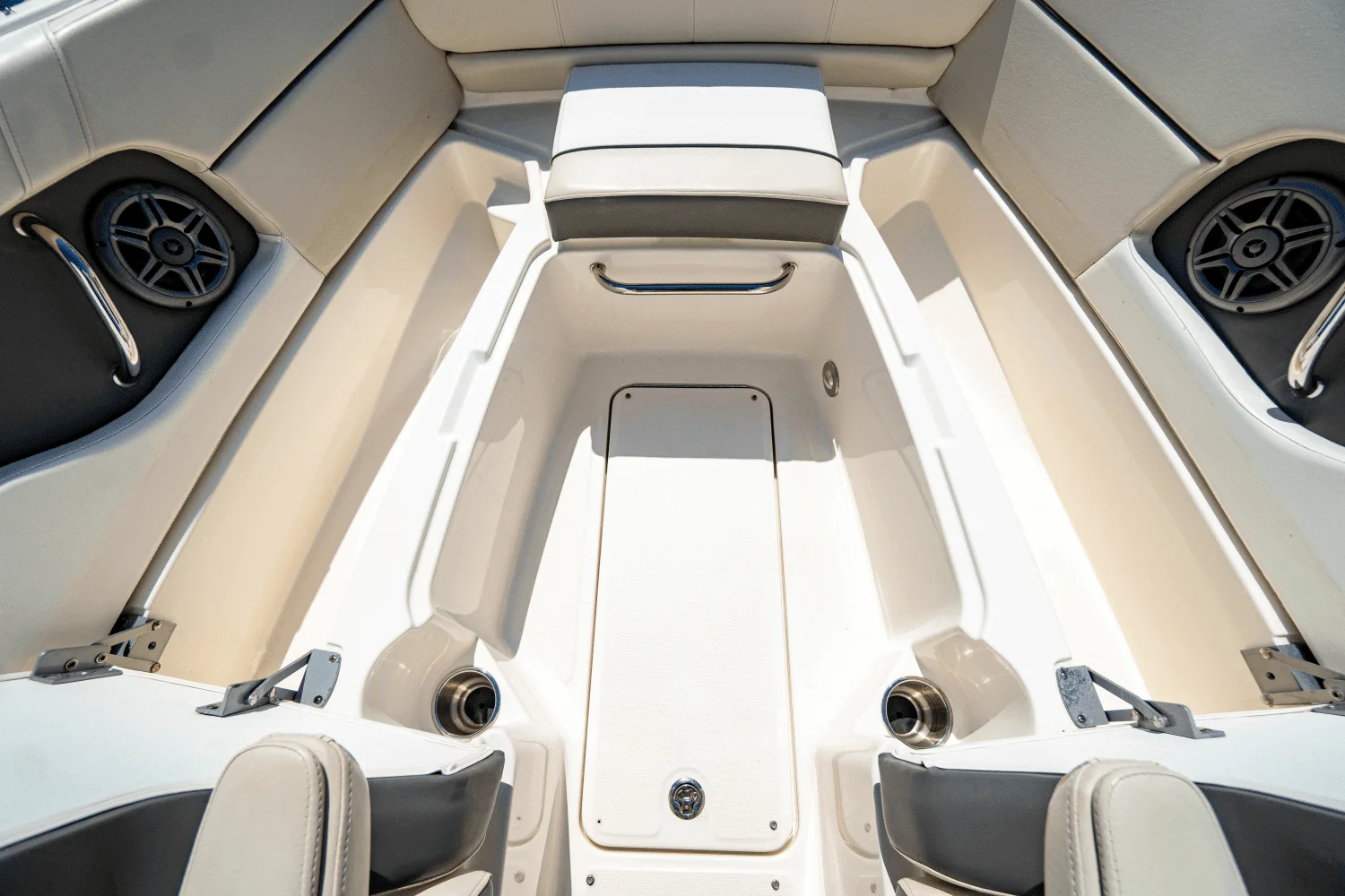 2014 Sea Ray 240 SUNDECK OUTBOARD Image Thumbnail #21