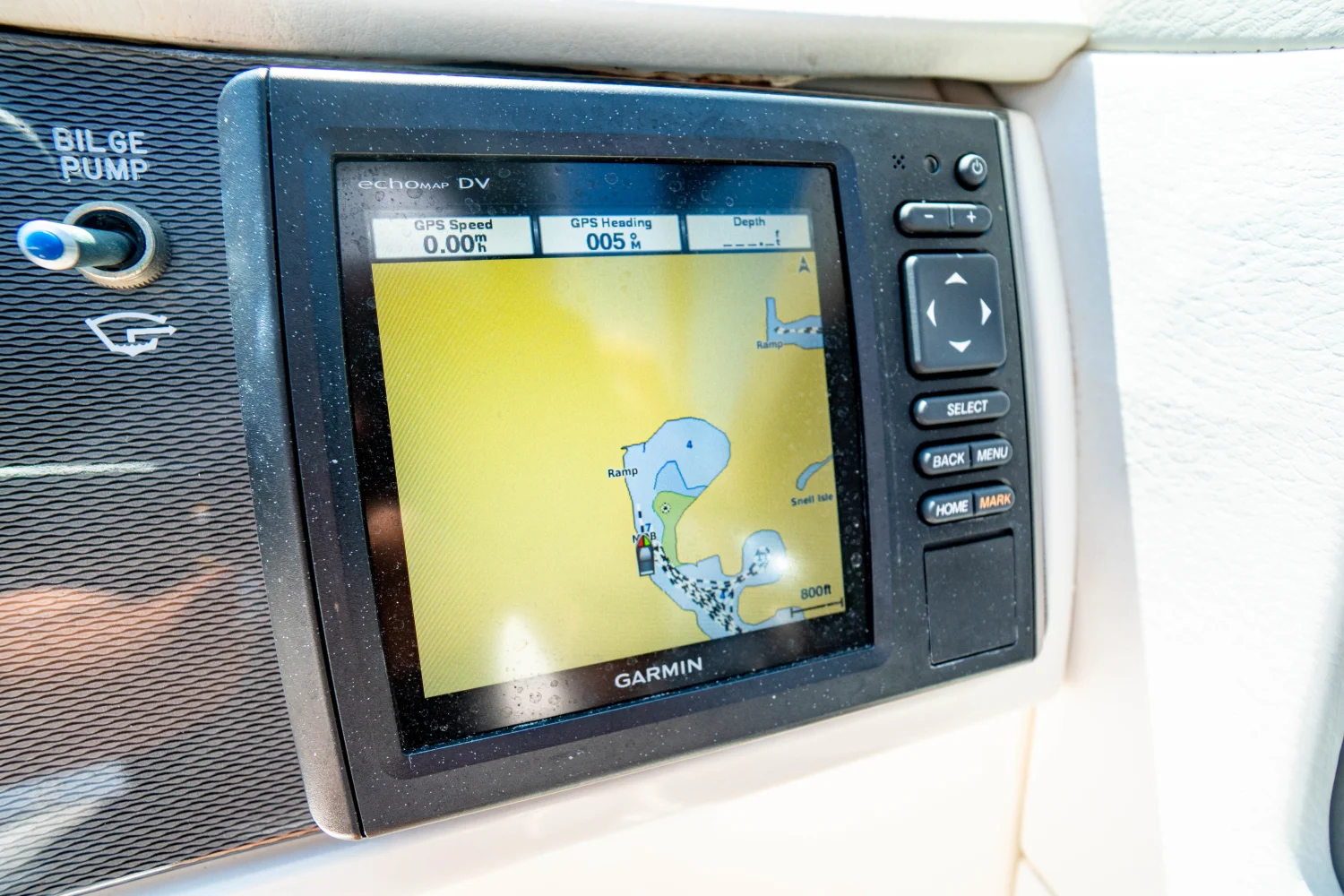 2014 Sea Ray 240 SUNDECK OUTBOARD Image Thumbnail #20