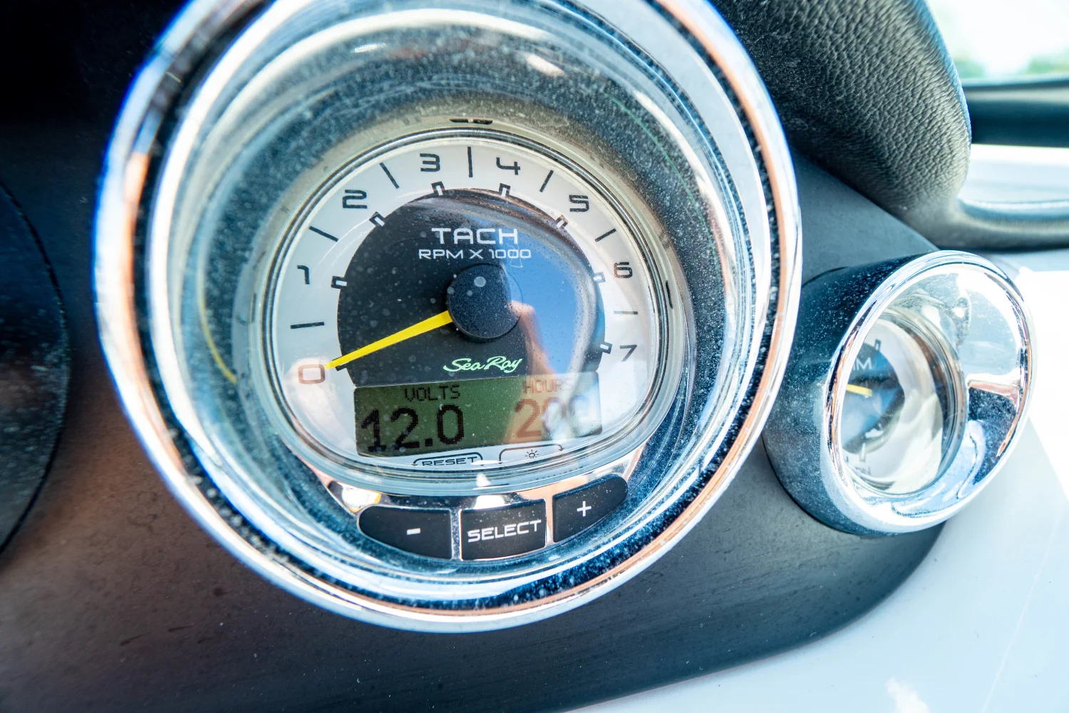 2014 Sea Ray 240 SUNDECK OUTBOARD Image Thumbnail #19