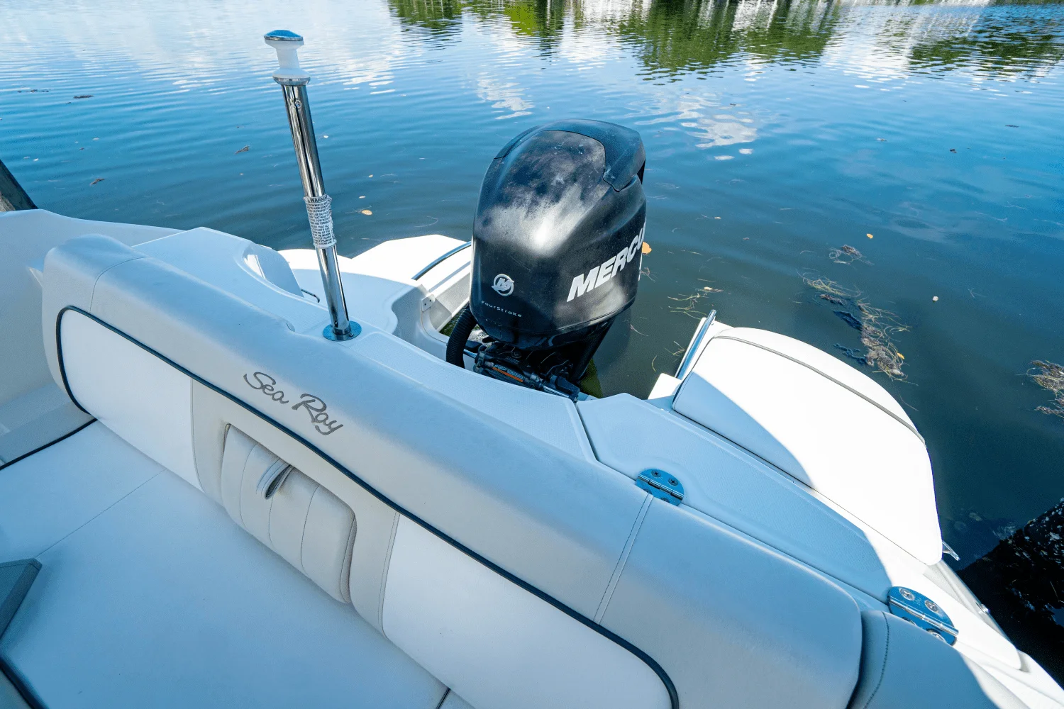 2014 Sea Ray 240 SUNDECK OUTBOARD Image Thumbnail #8