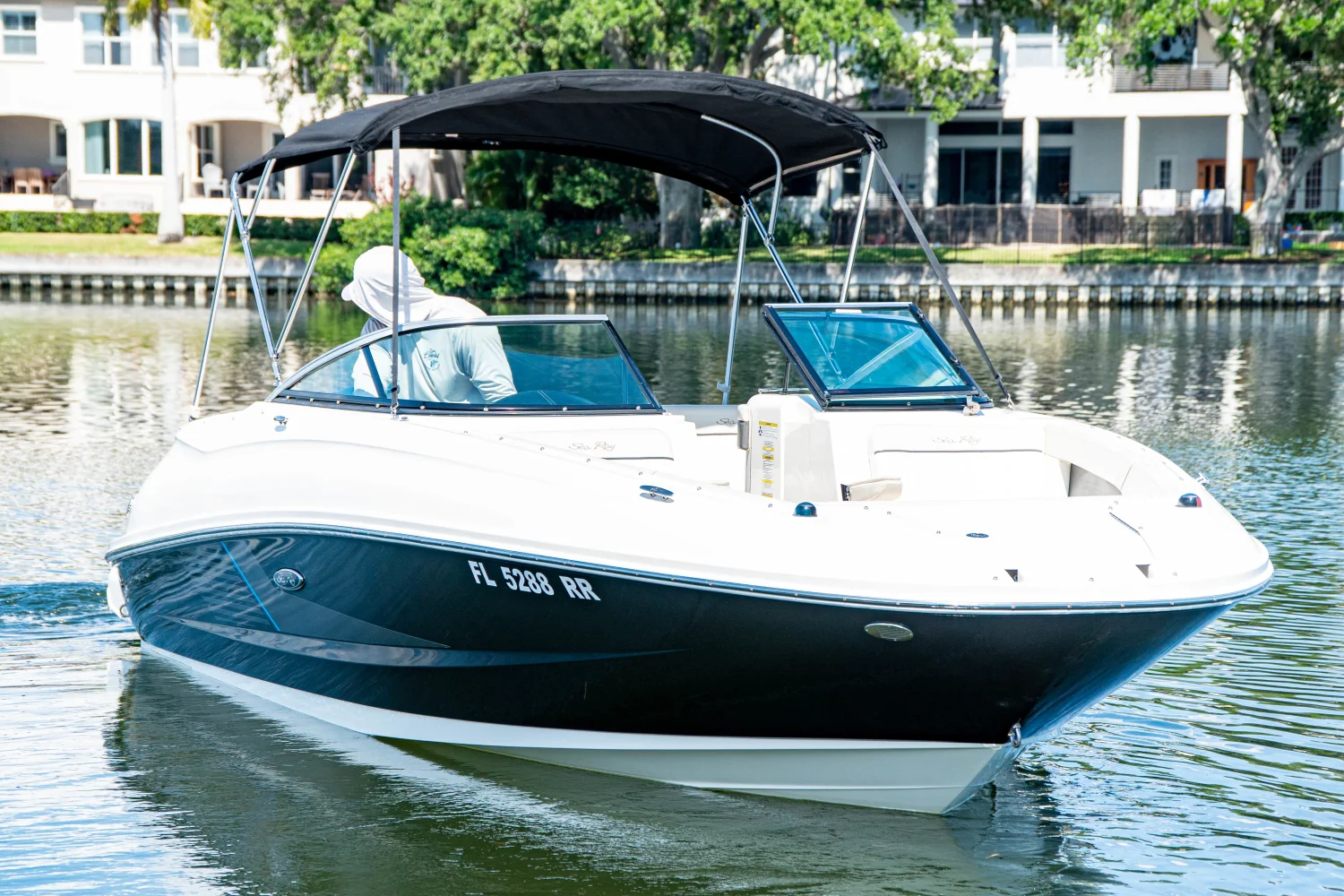 2014 Sea Ray 240 SUNDECK OUTBOARD Image Thumbnail #7