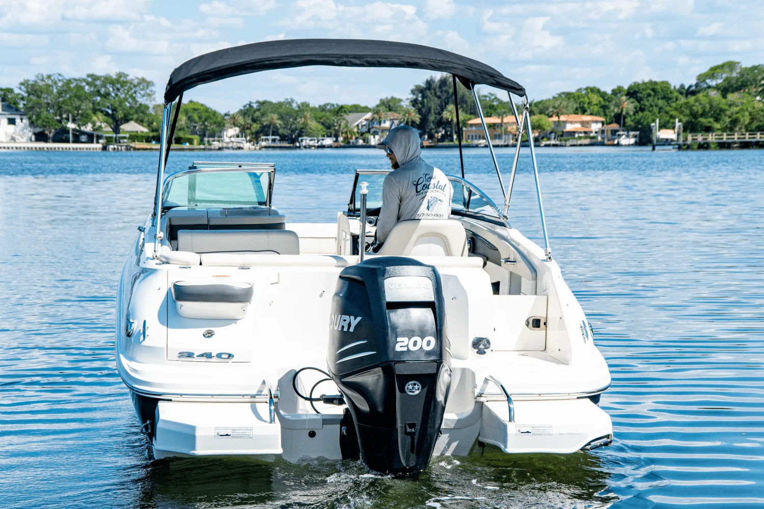 2014 Sea Ray 240 SUNDECK OUTBOARD Image Thumbnail #5