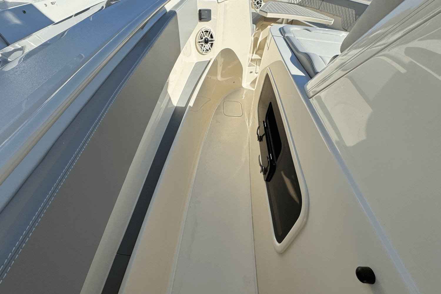 2025 Scout 357 LXF Image Thumbnail #45