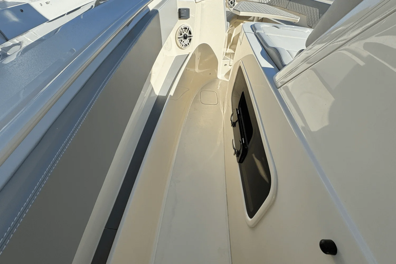 2025 Scout 357 LXF Image Thumbnail #45