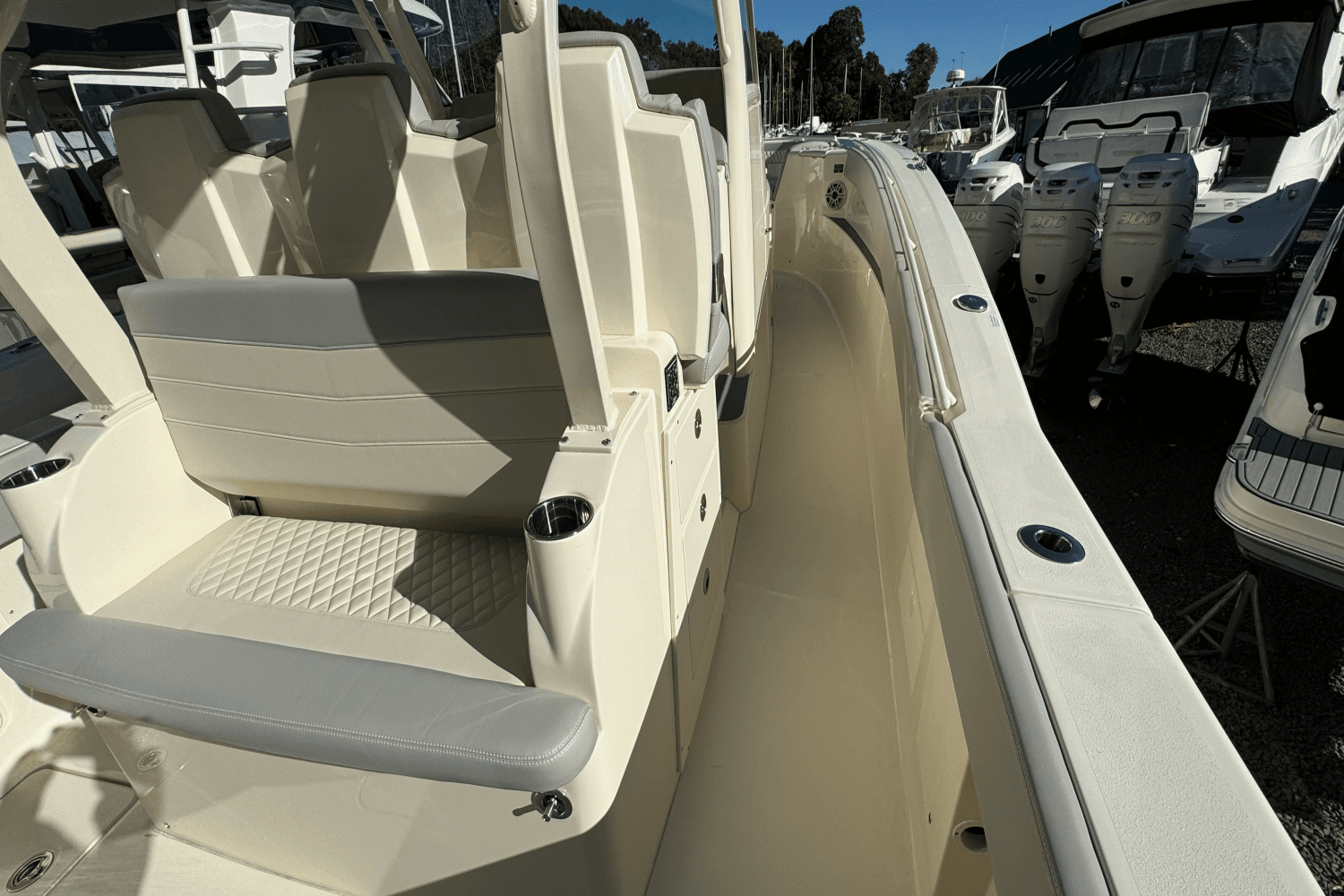 2025 Scout 357 LXF Image Thumbnail #36