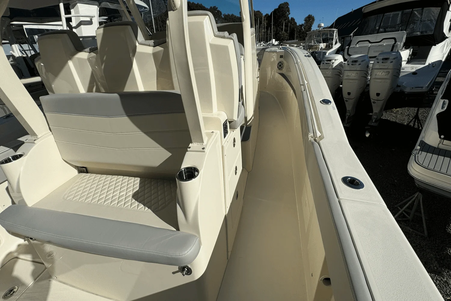 2025 Scout 357 LXF Image Thumbnail #36